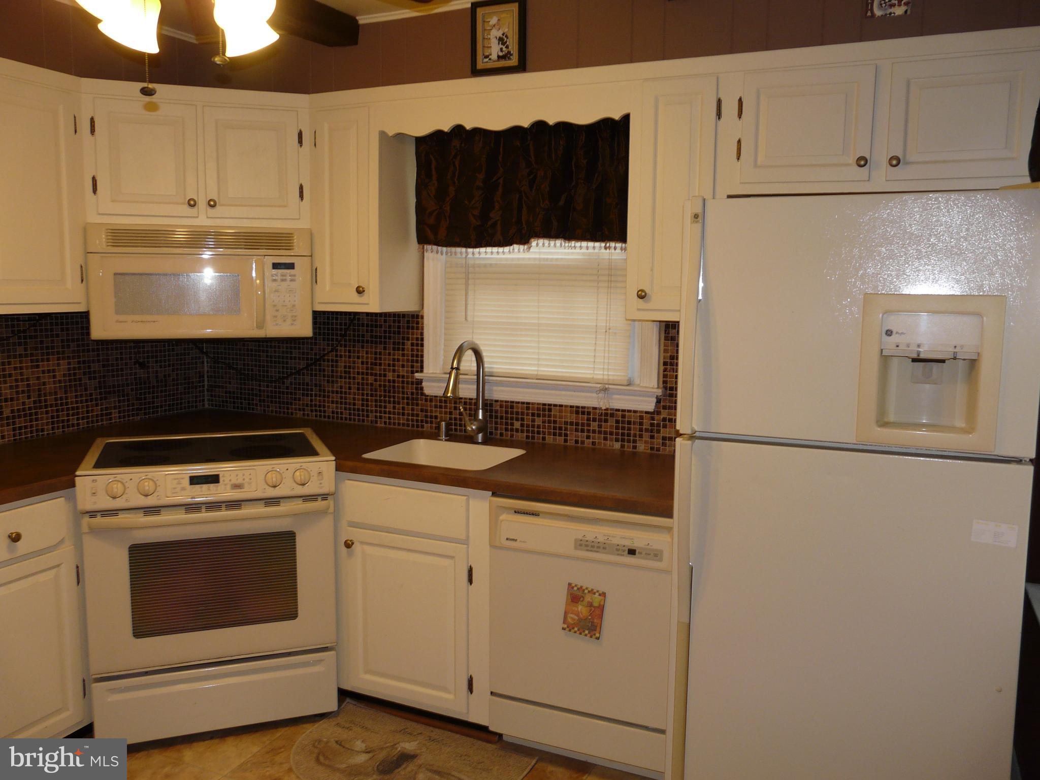 HAZELWOOD FARMS - Residential