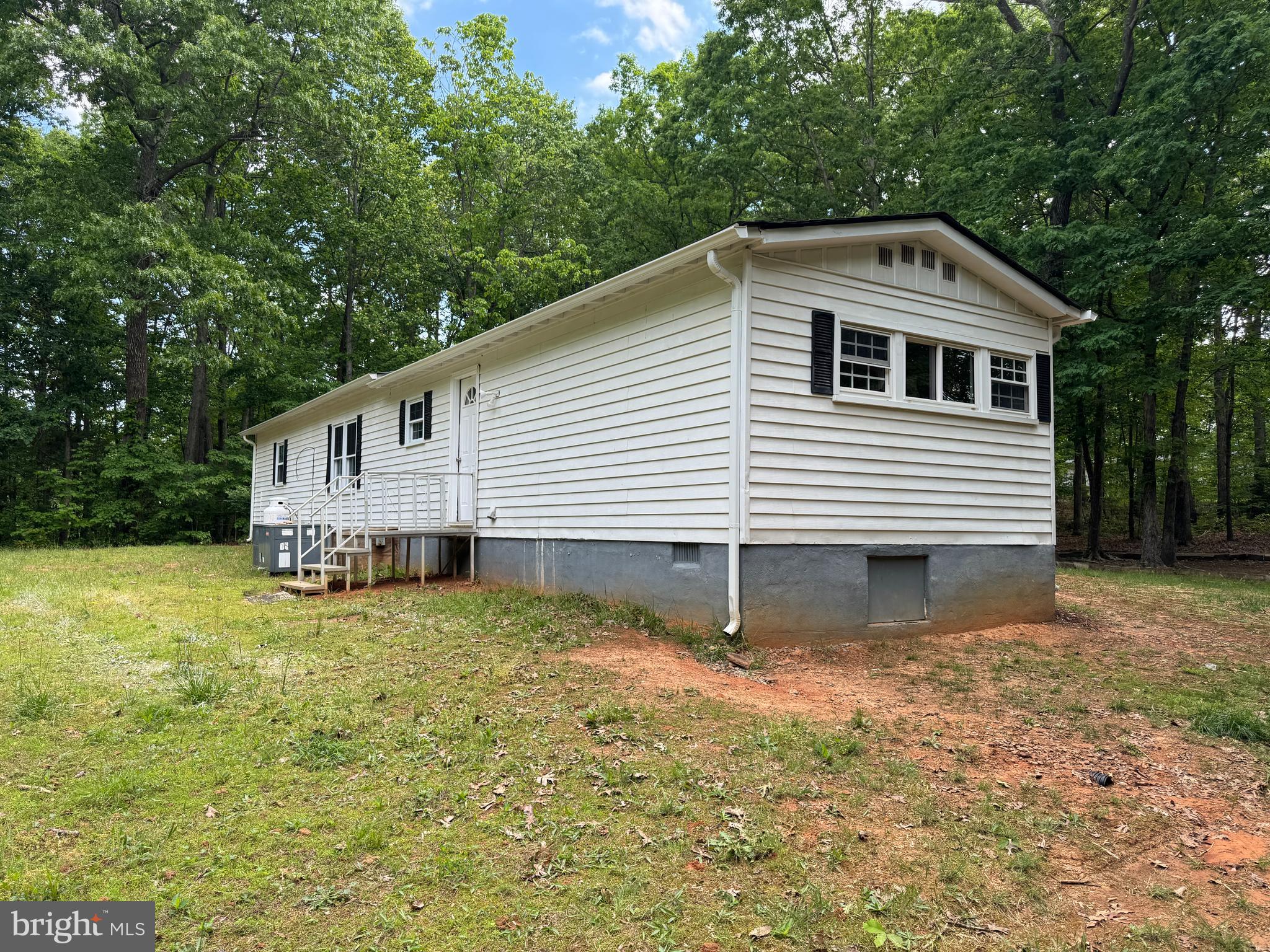 9216 LAWYERS ROAD