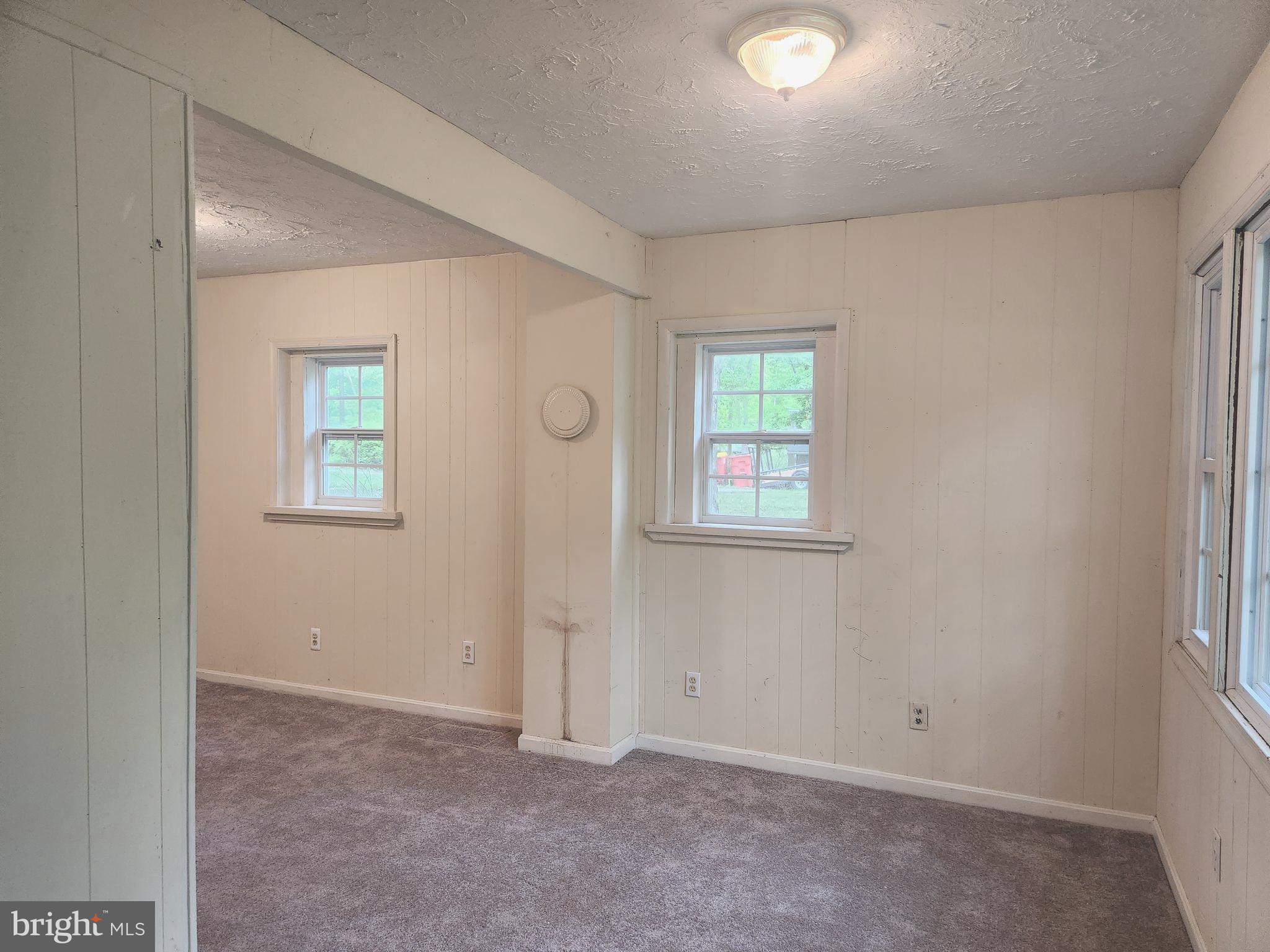 RIVER VIEW PARK - Residential