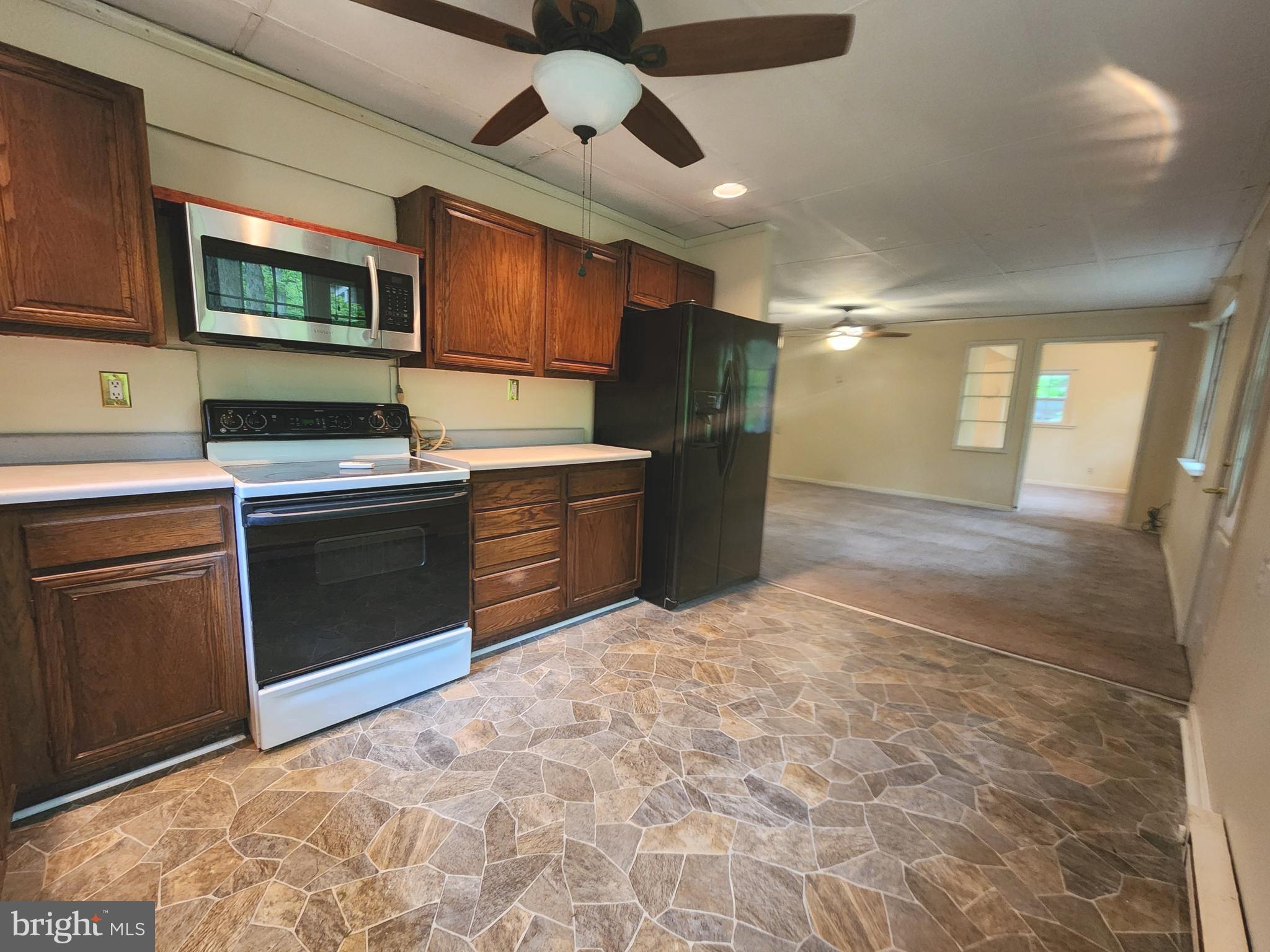 RIVER VIEW PARK - Residential