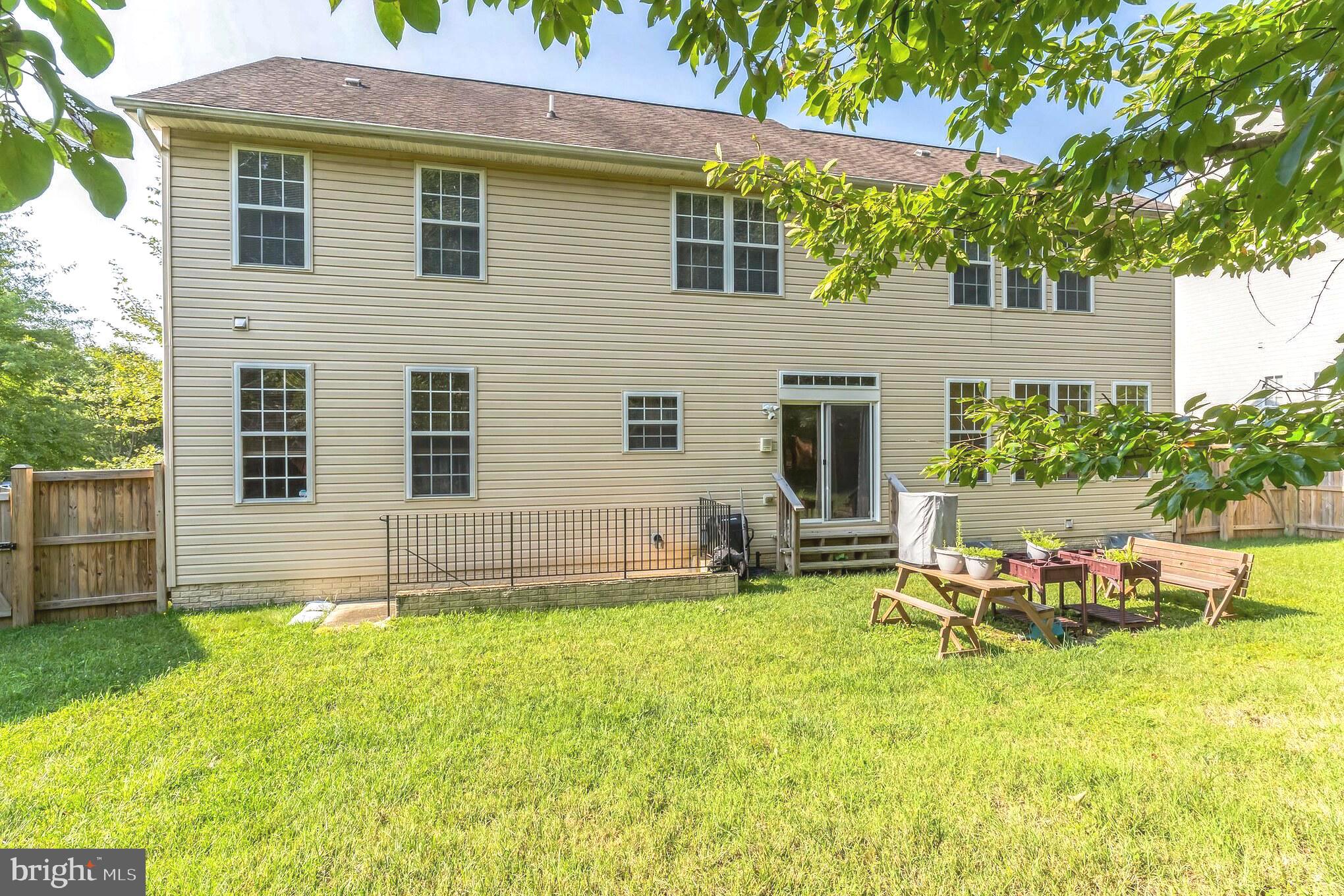 CHELTENHAM KNOLLS - Residential