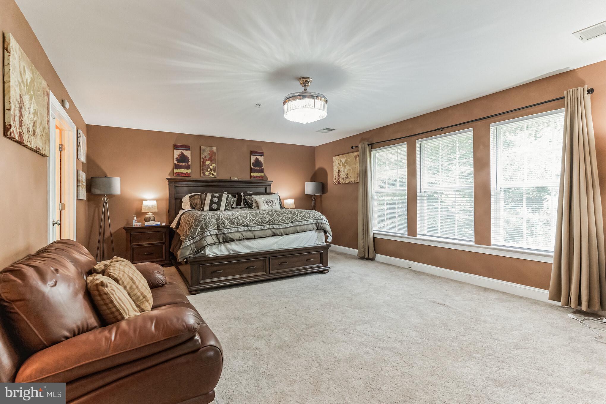 CHELTENHAM KNOLLS - Residential