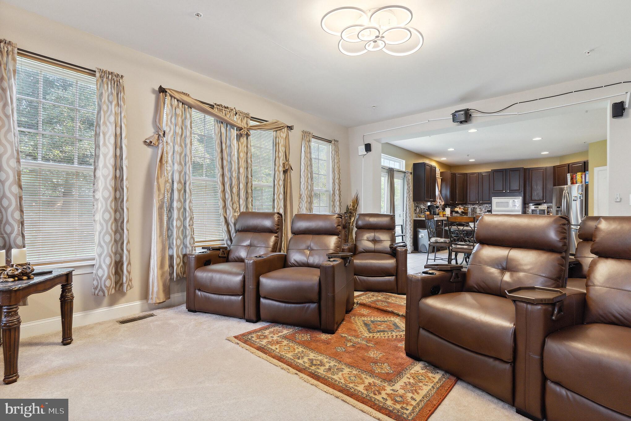 CHELTENHAM KNOLLS - Residential