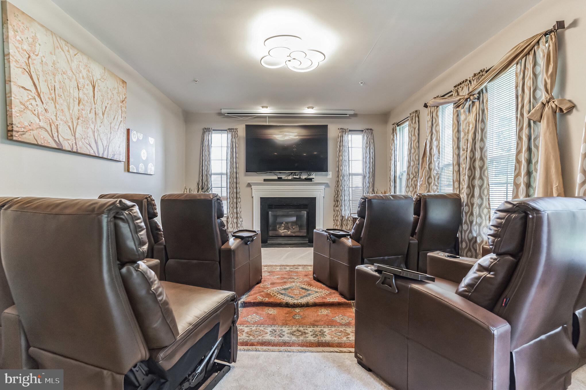 CHELTENHAM KNOLLS - Residential