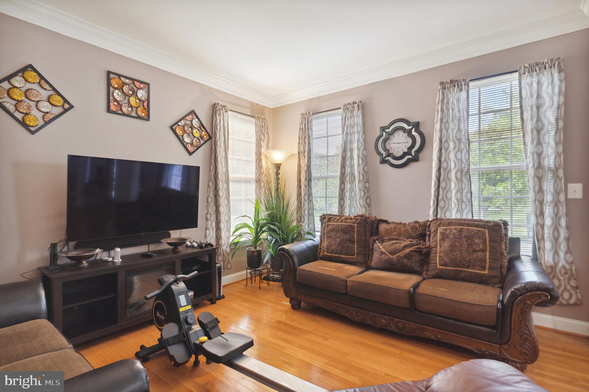 CHELTENHAM KNOLLS - Residential