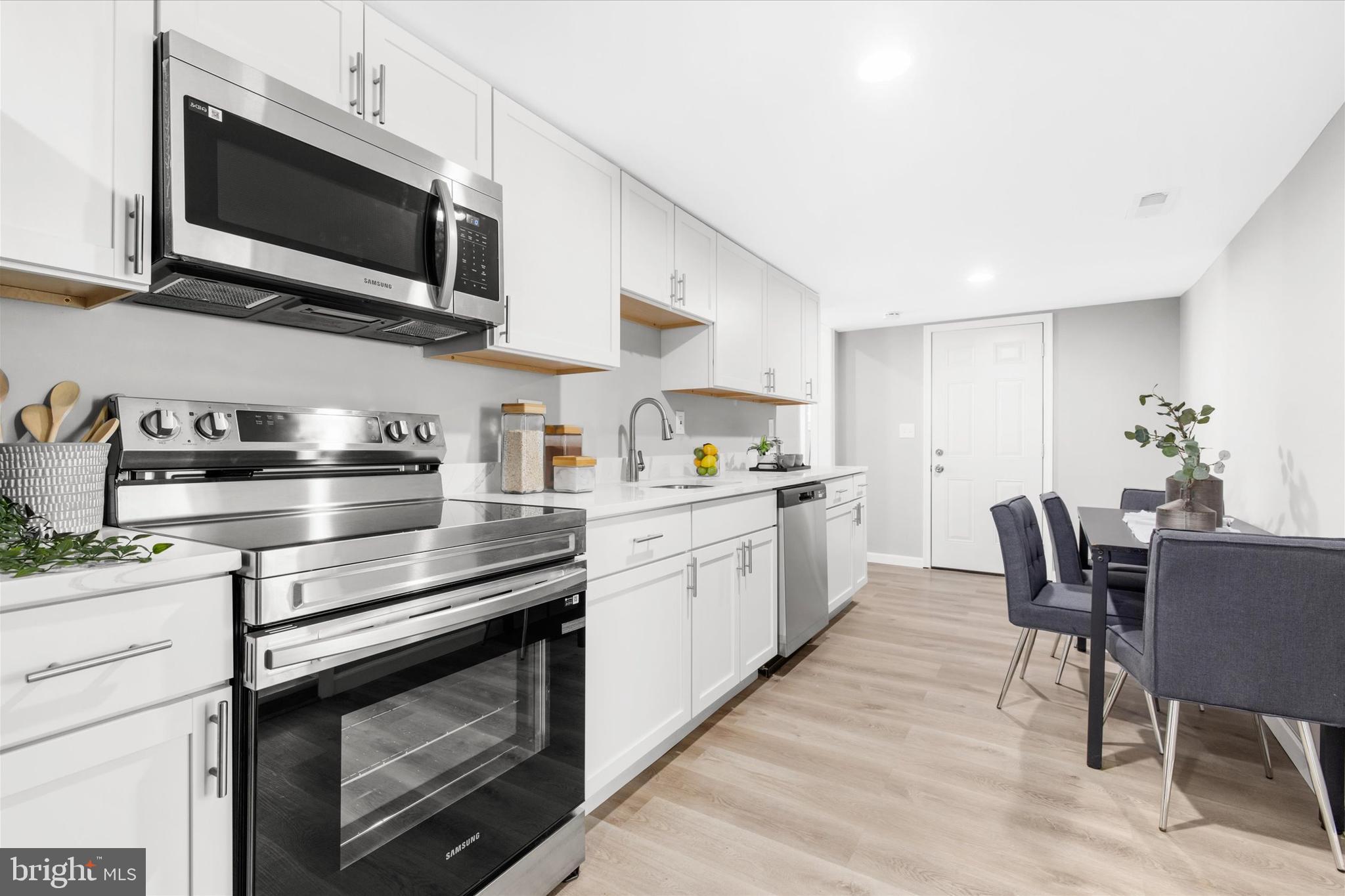 SHADY SIDE - Residential