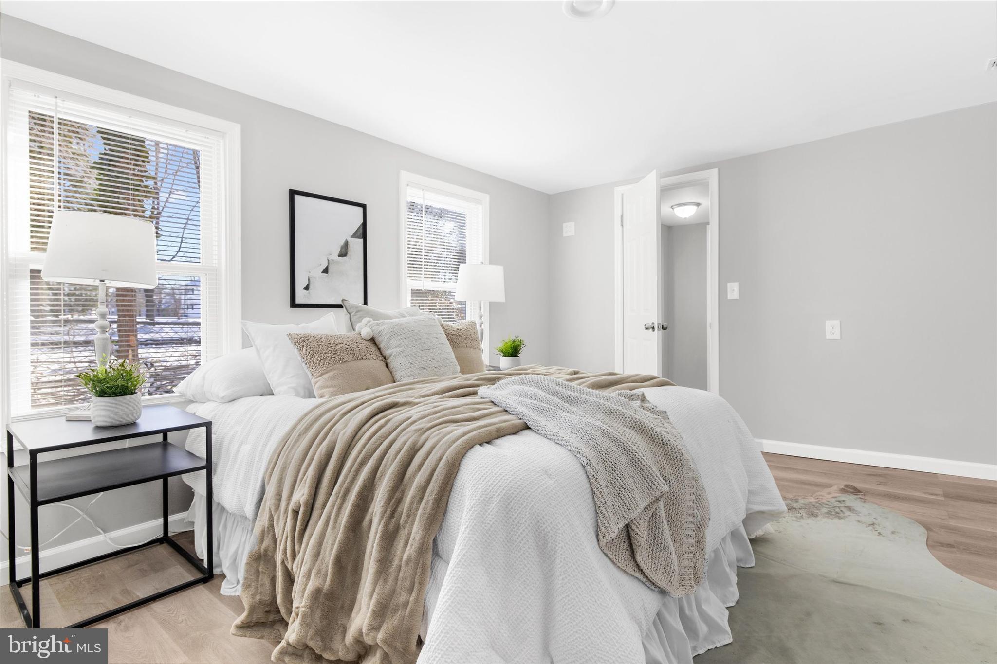 SHADY SIDE - Residential