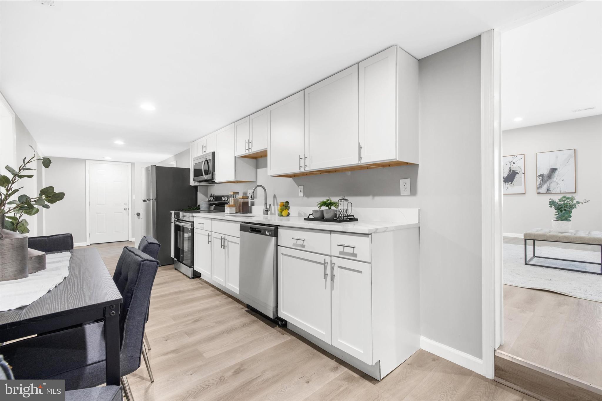 SHADY SIDE - Residential