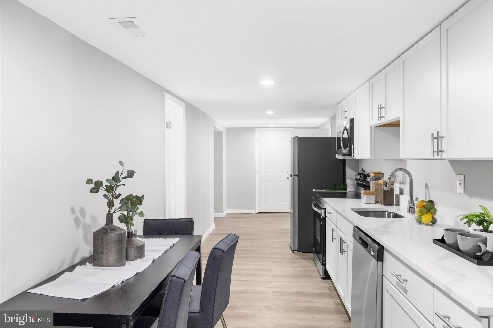 SHADY SIDE - Residential