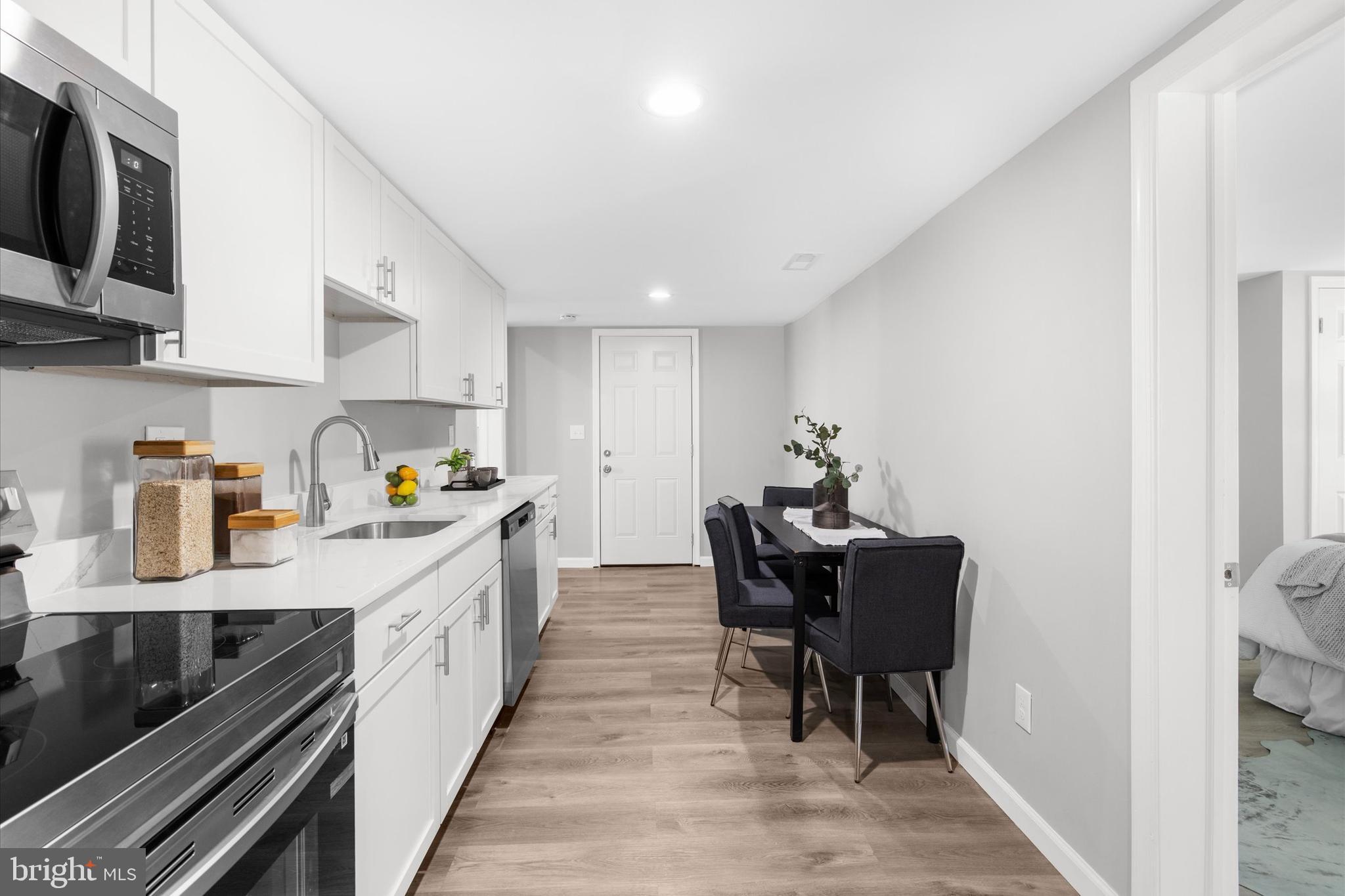 SHADY SIDE - Residential