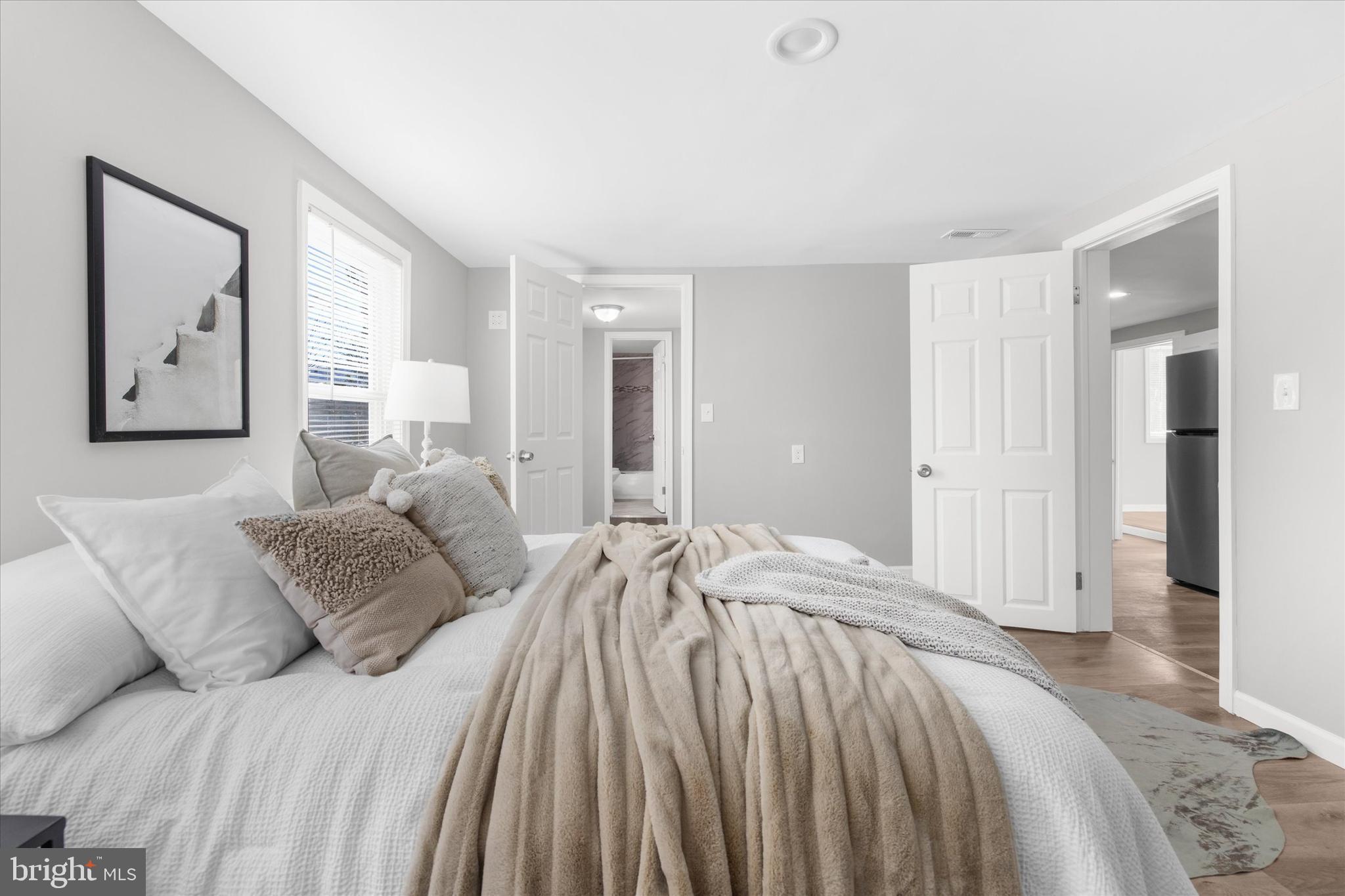 SHADY SIDE - Residential