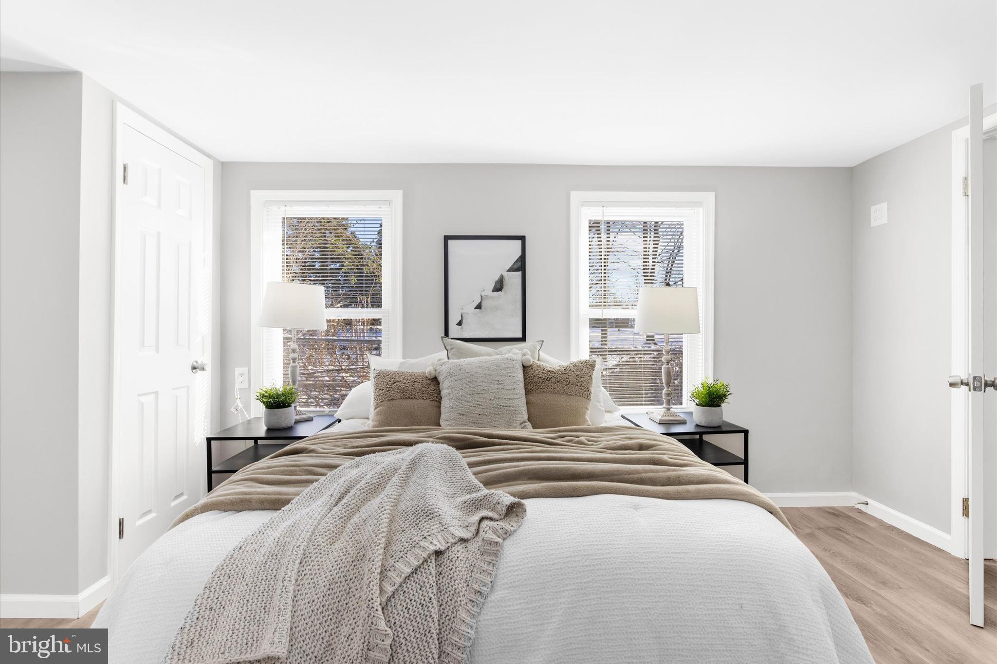 SHADY SIDE - Residential