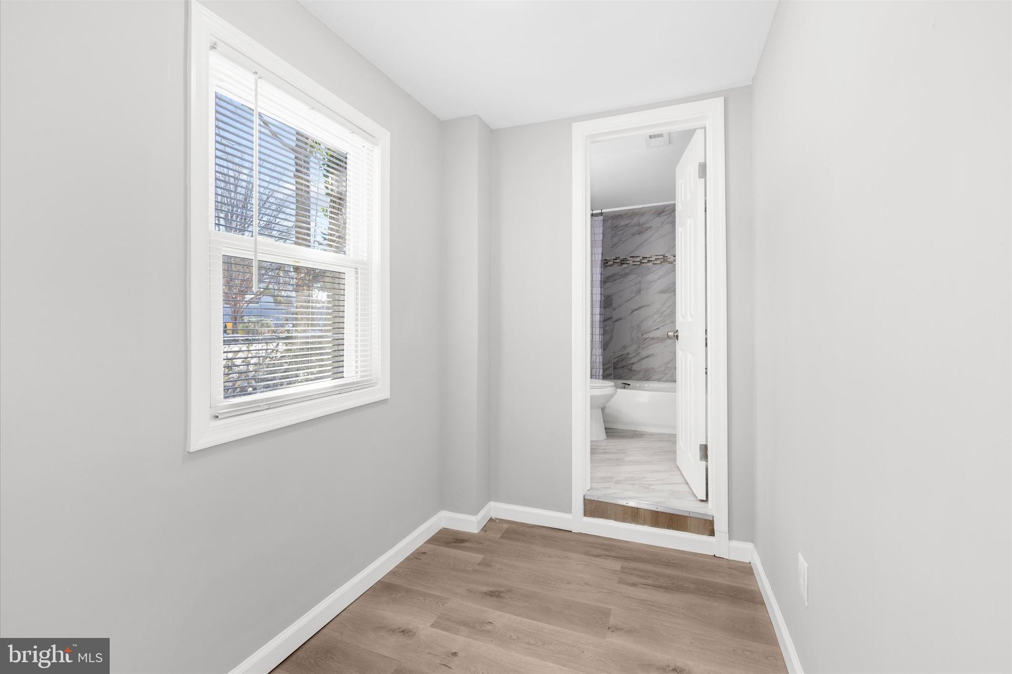 SHADY SIDE - Residential