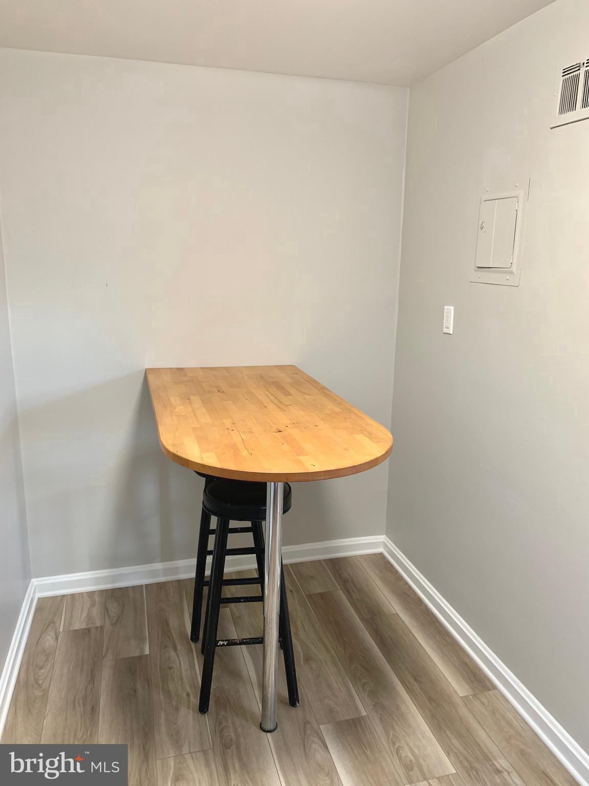 ARLINGTON HILLS - Residential Income