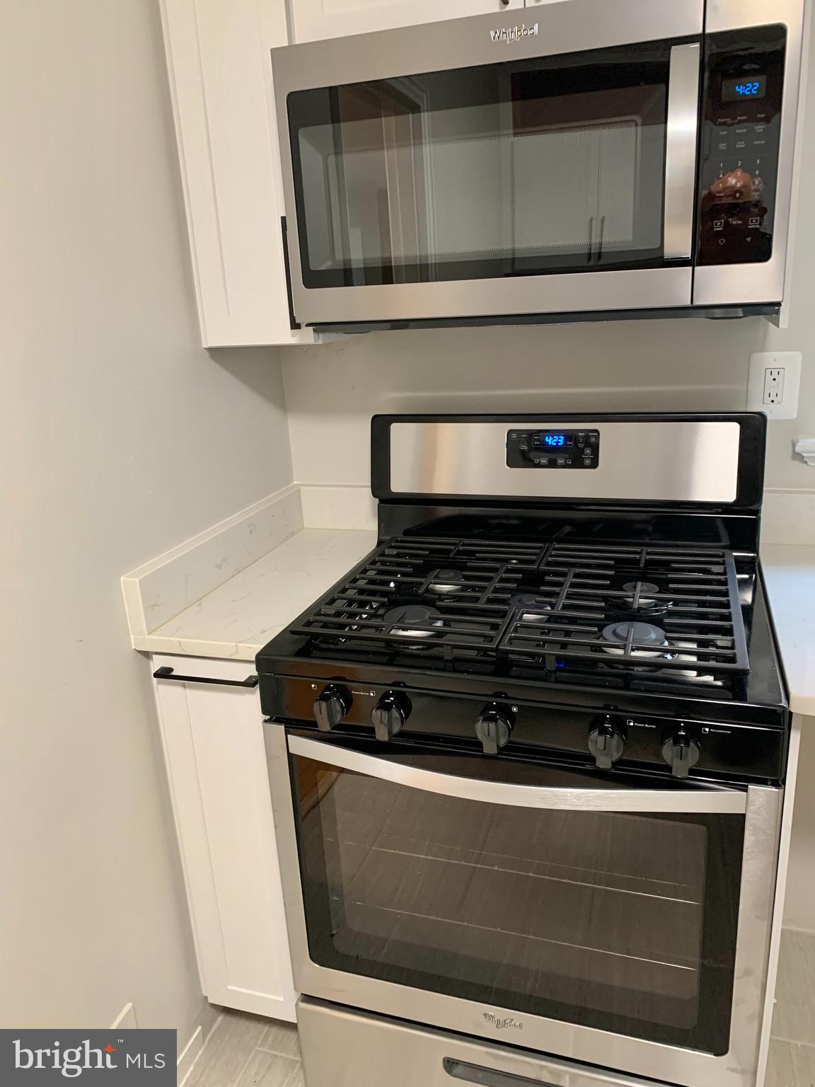 ARLINGTON HILLS - Residential Income