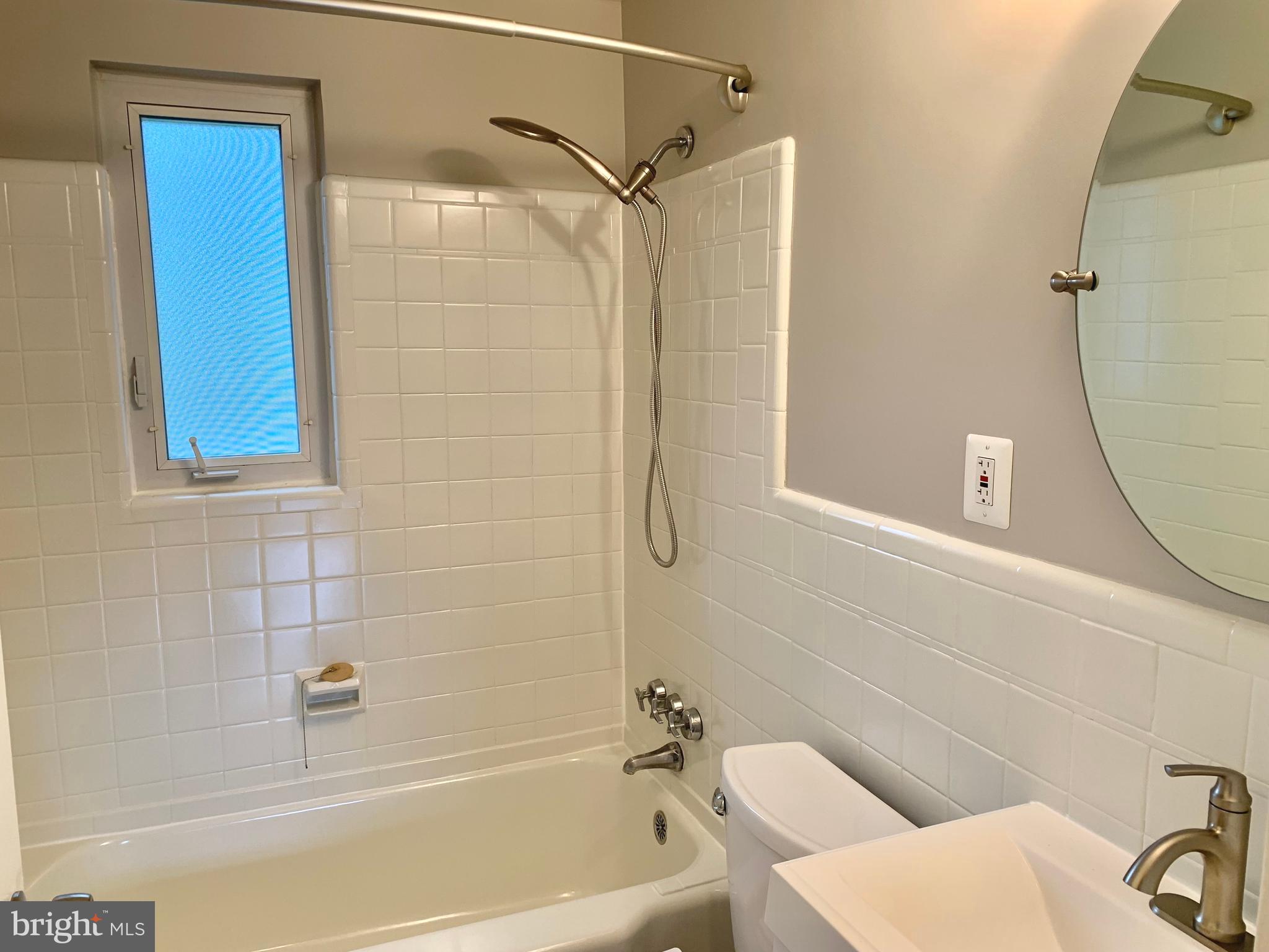 ARLINGTON HILLS - Residential Income