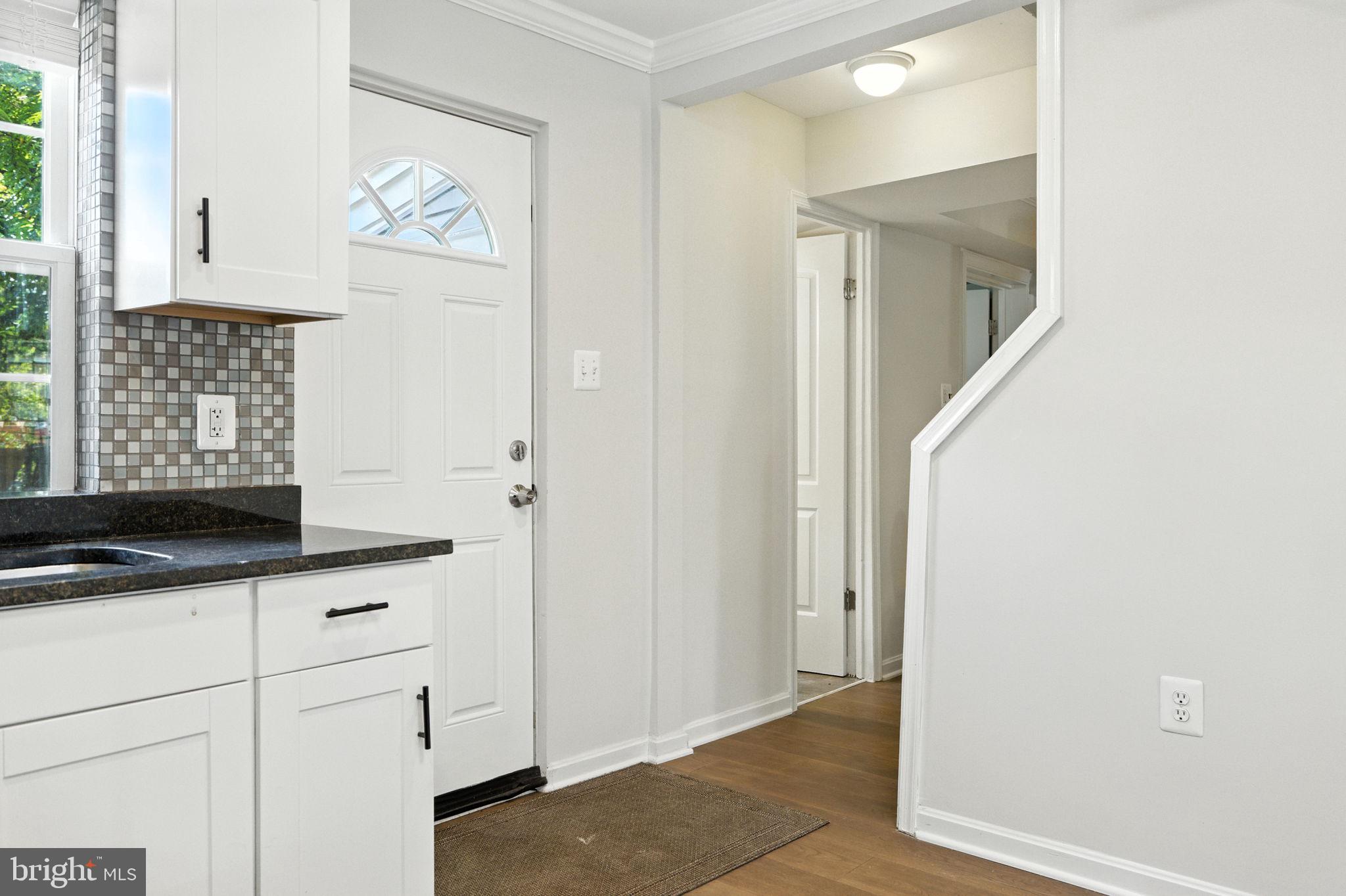 LAUREL - Residential