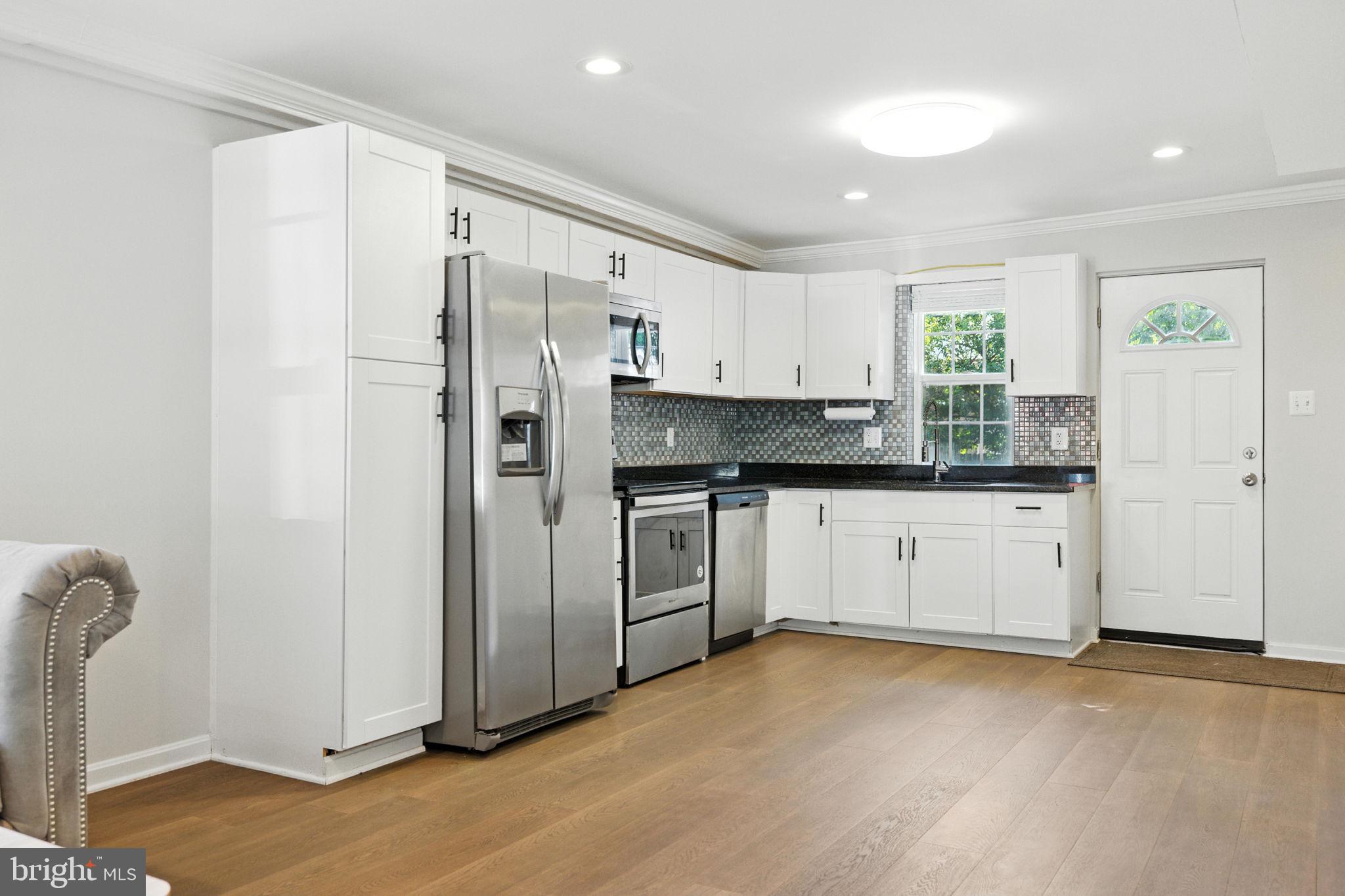 LAUREL - Residential