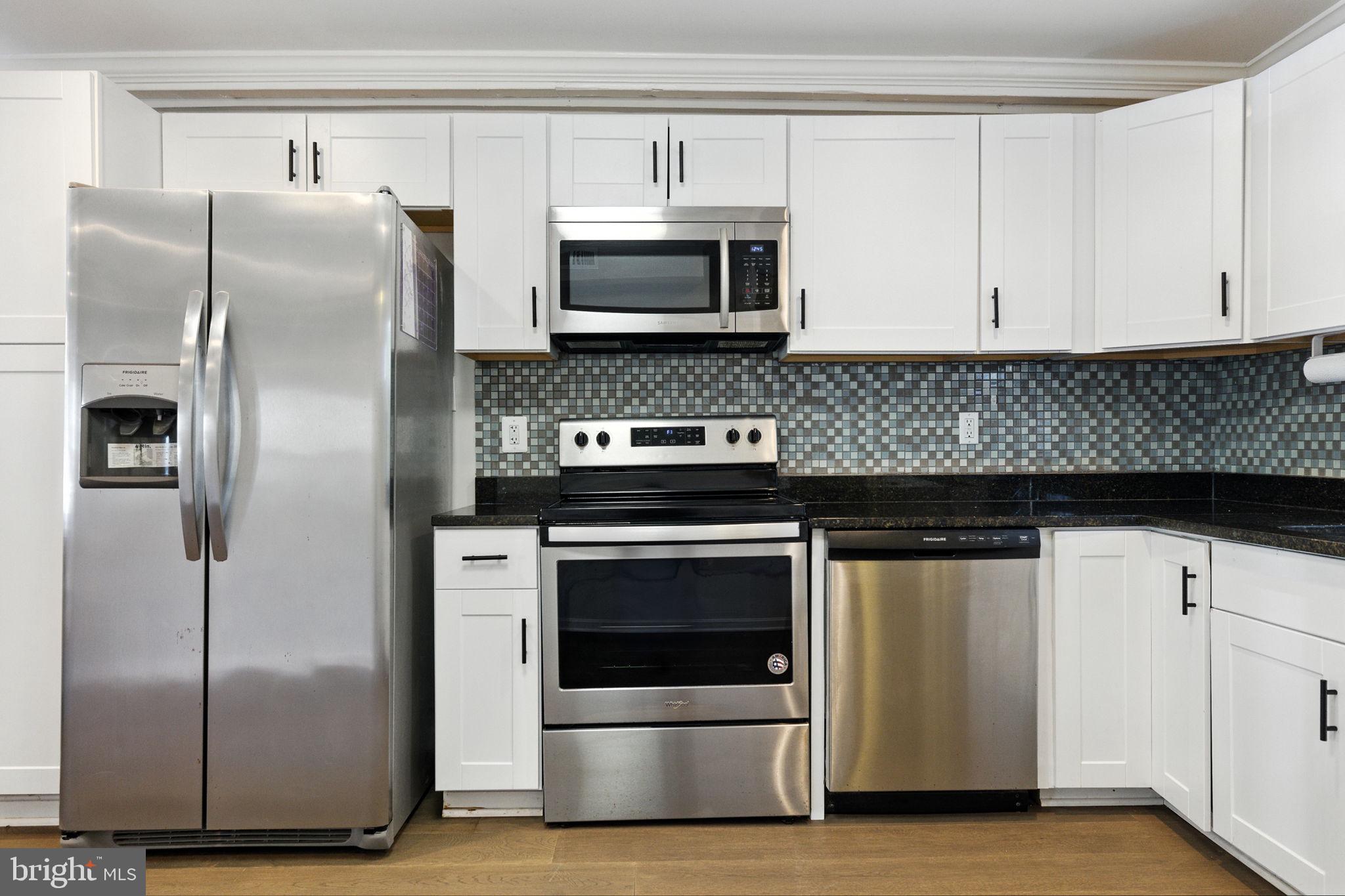 LAUREL - Residential