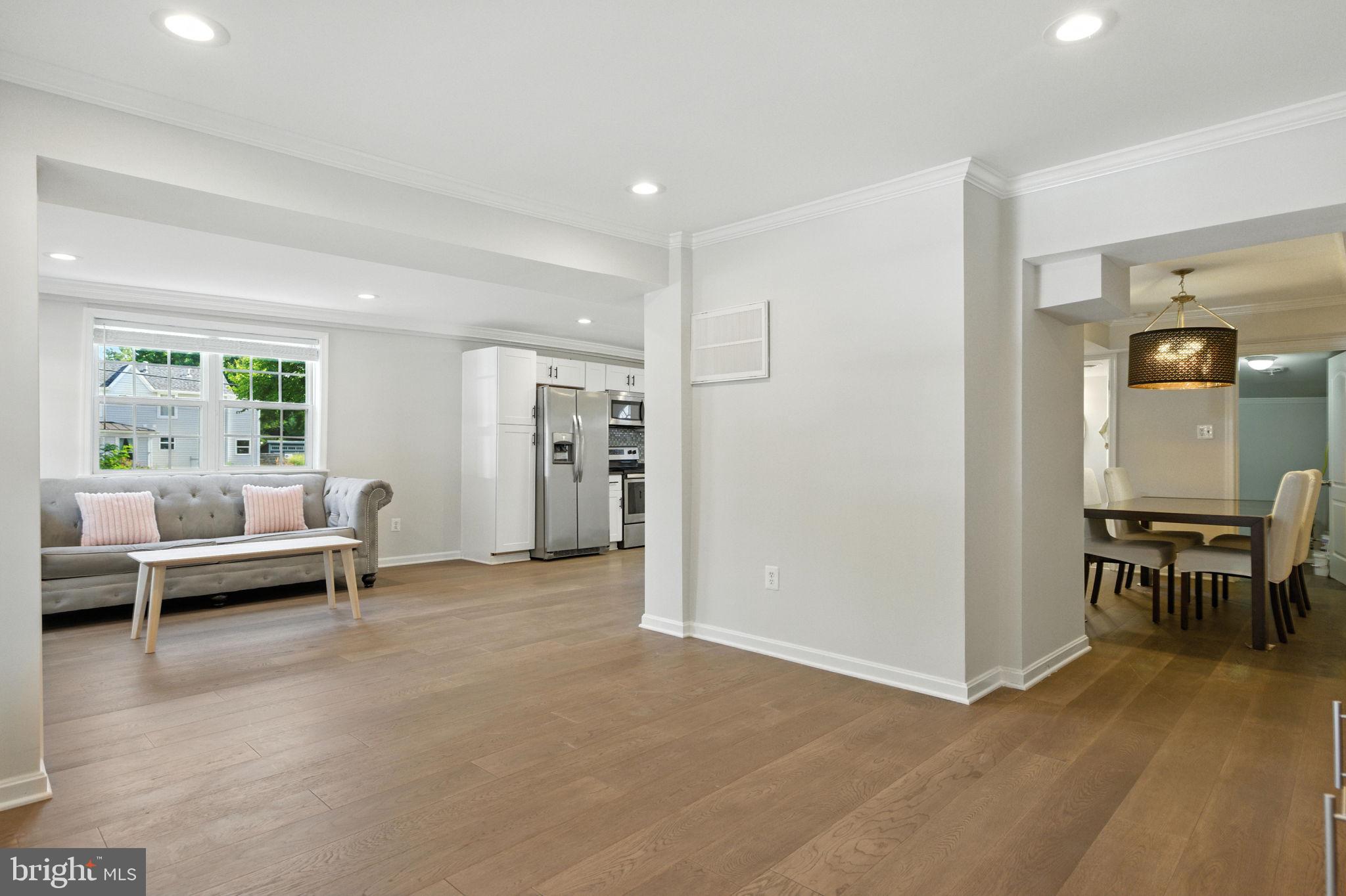 LAUREL - Residential