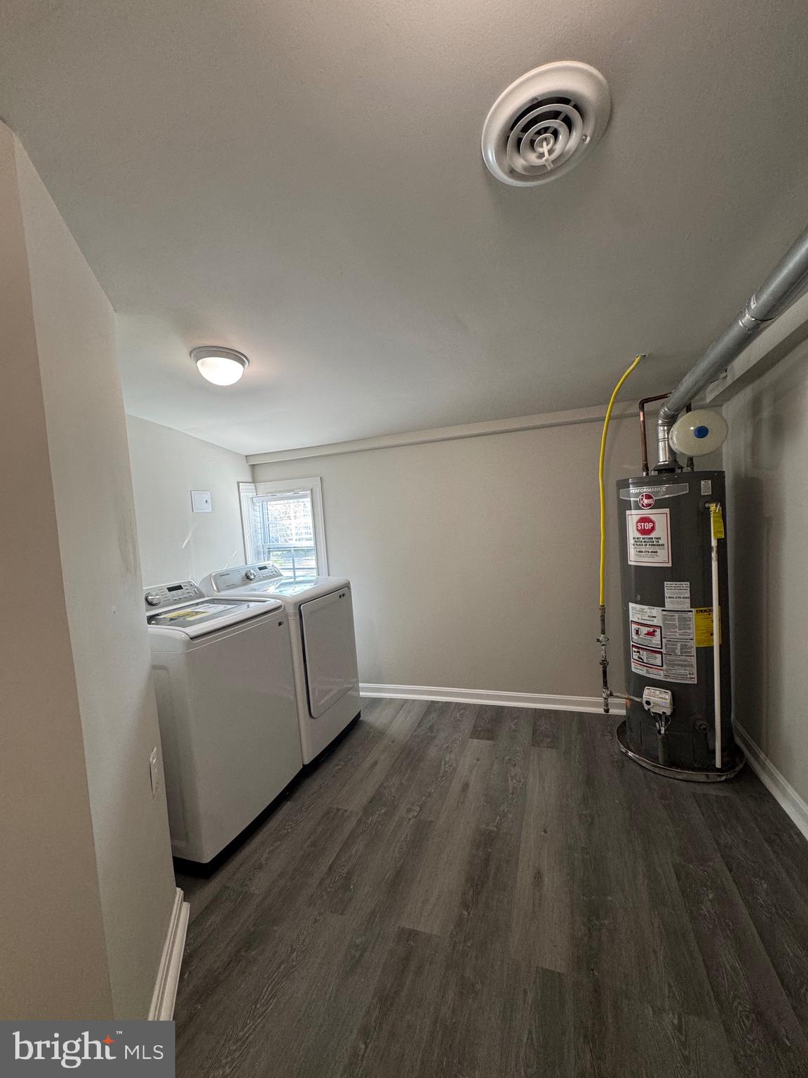 LAUREL - Residential