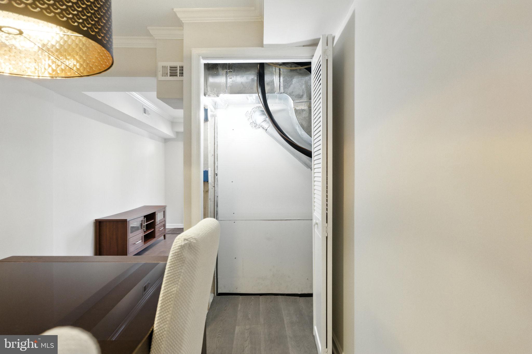 LAUREL - Residential