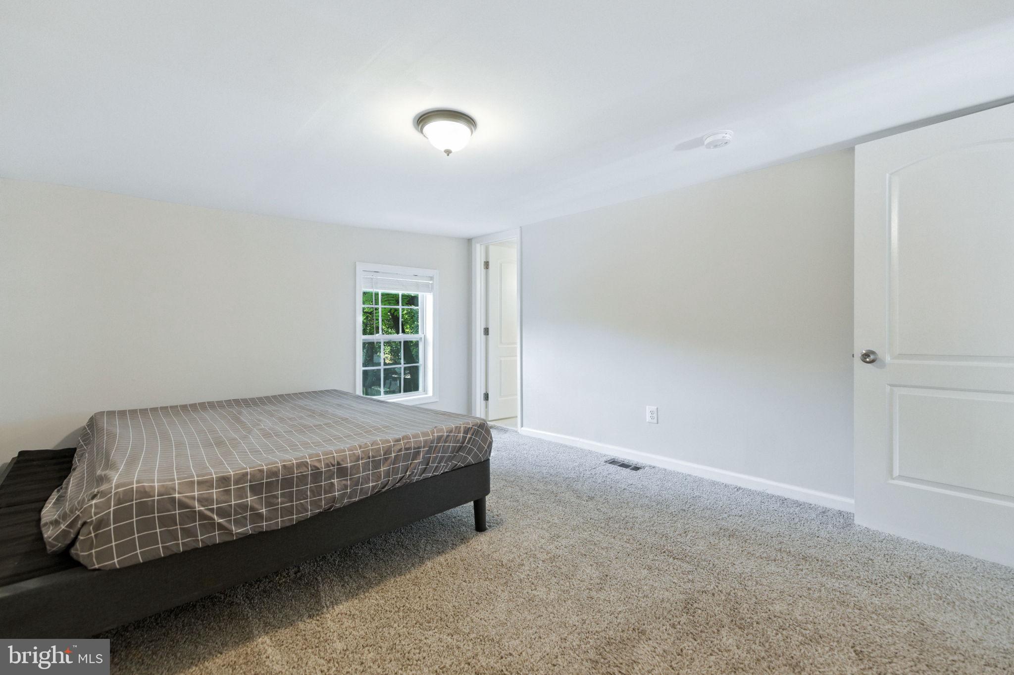 LAUREL - Residential