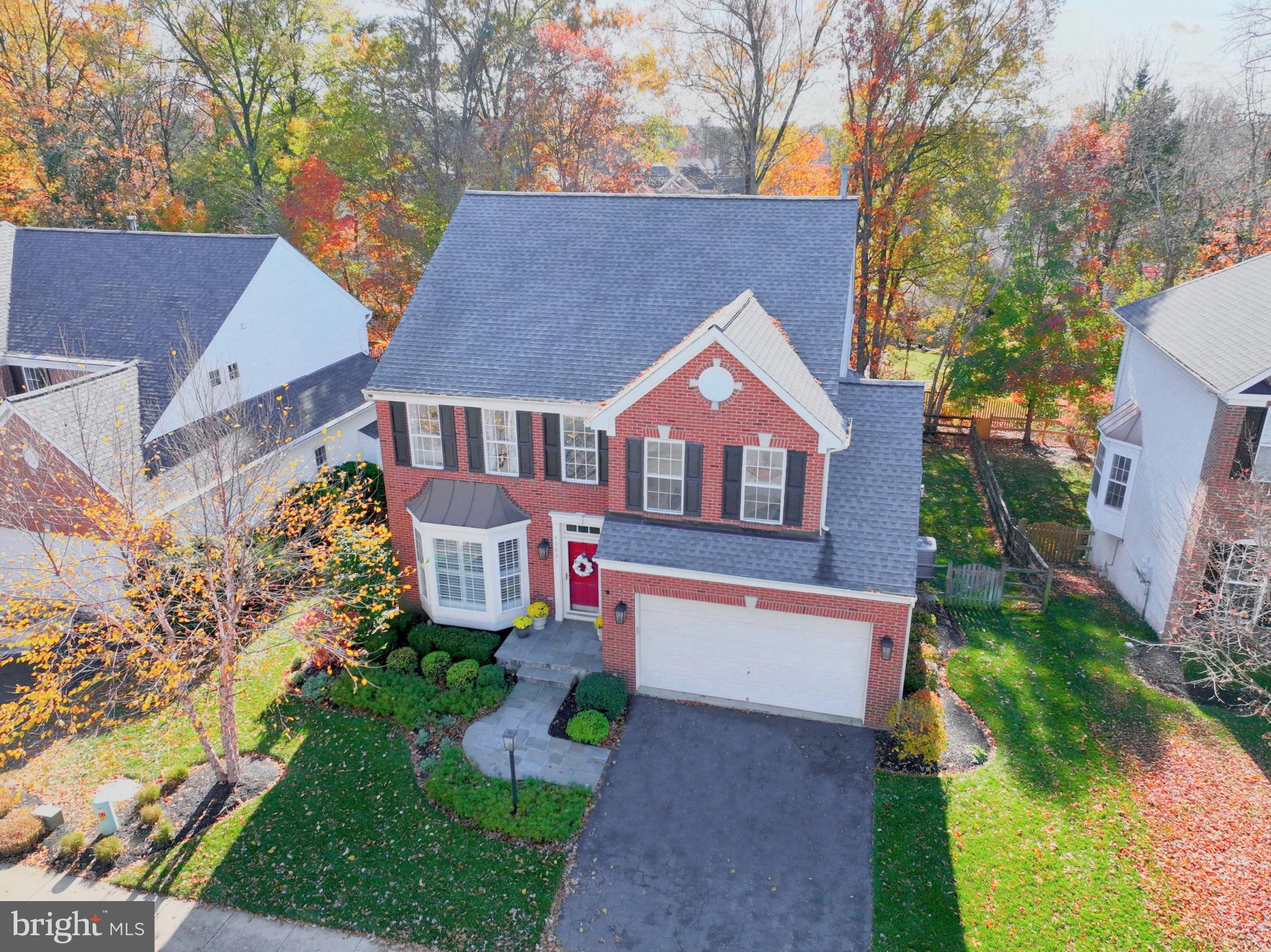 RIVER CREST - Residential