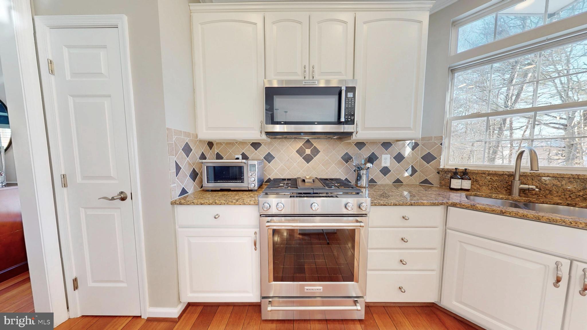 RIVER CREST - Residential