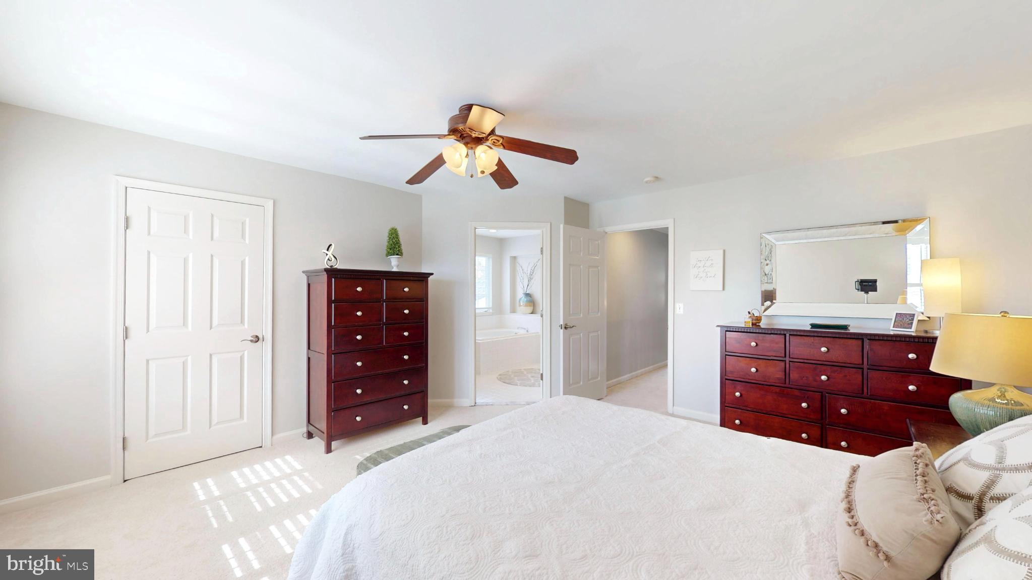 RIVER CREST - Residential