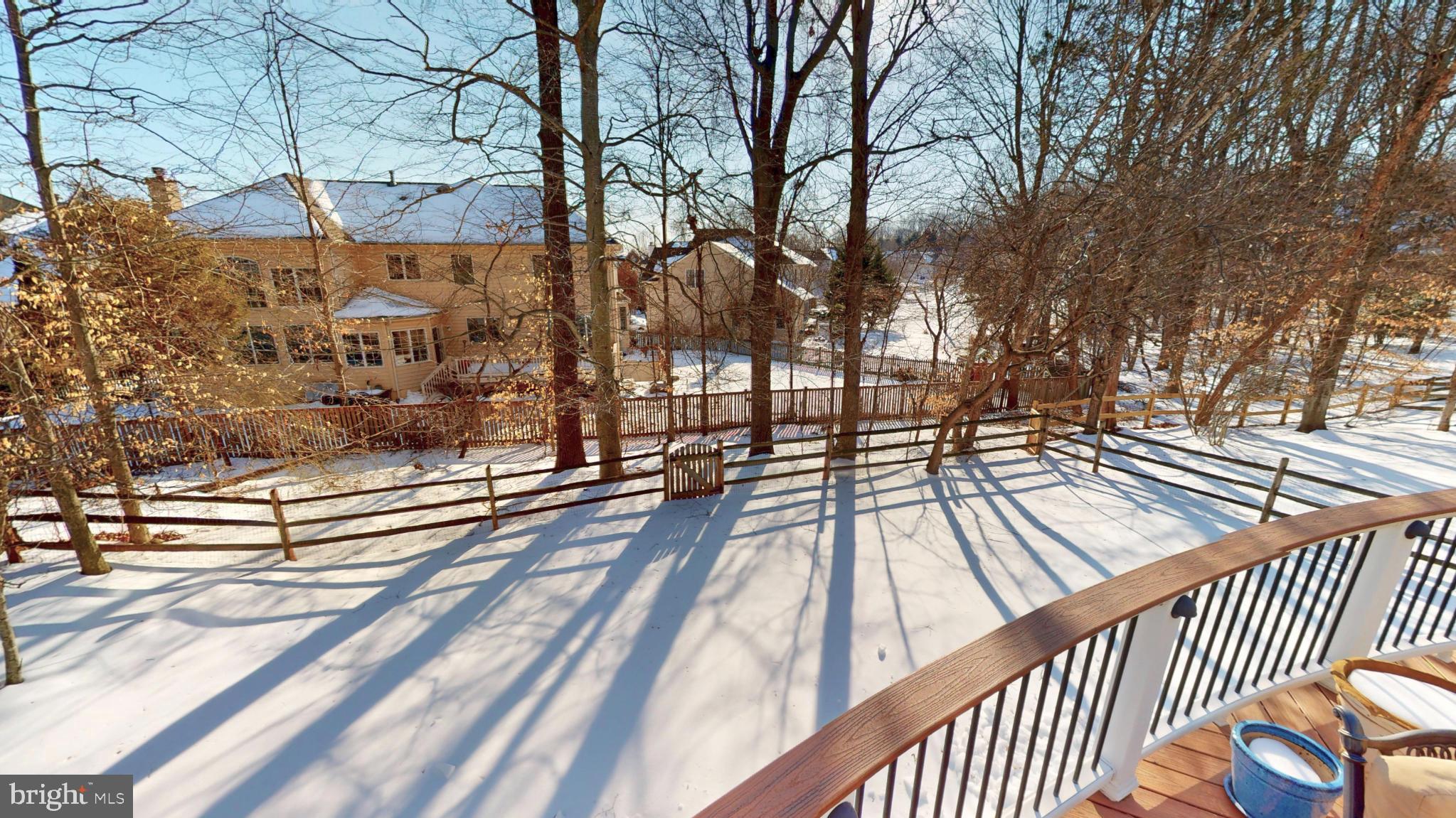 RIVER CREST - Residential