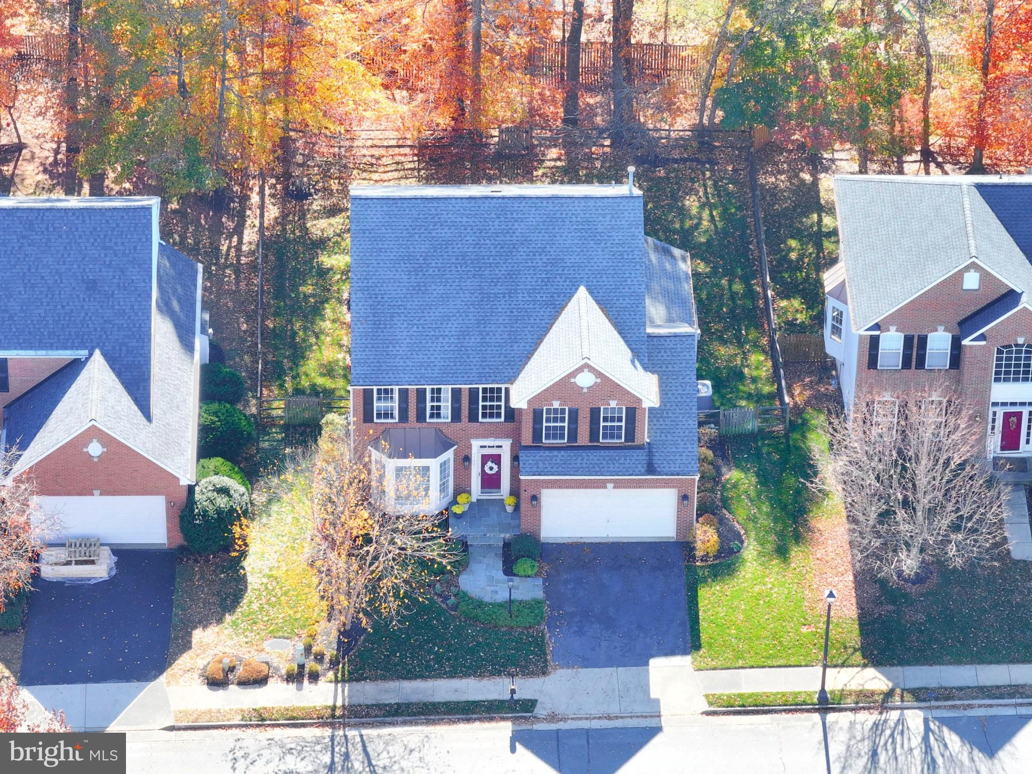 RIVER CREST - Residential