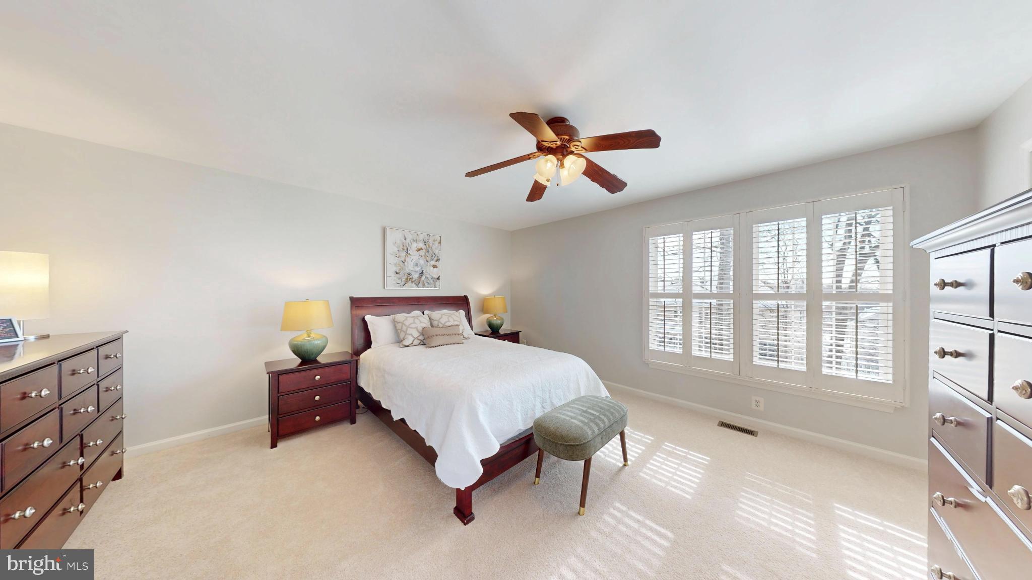 RIVER CREST - Residential