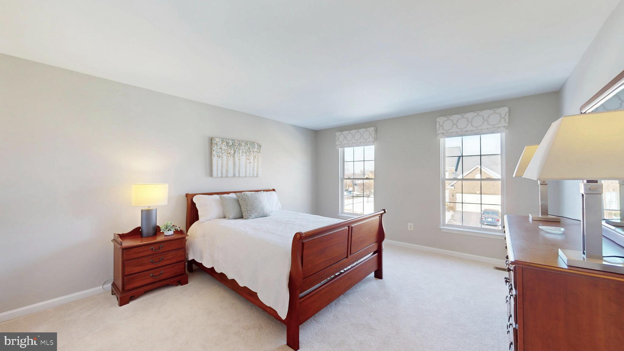 RIVER CREST - Residential