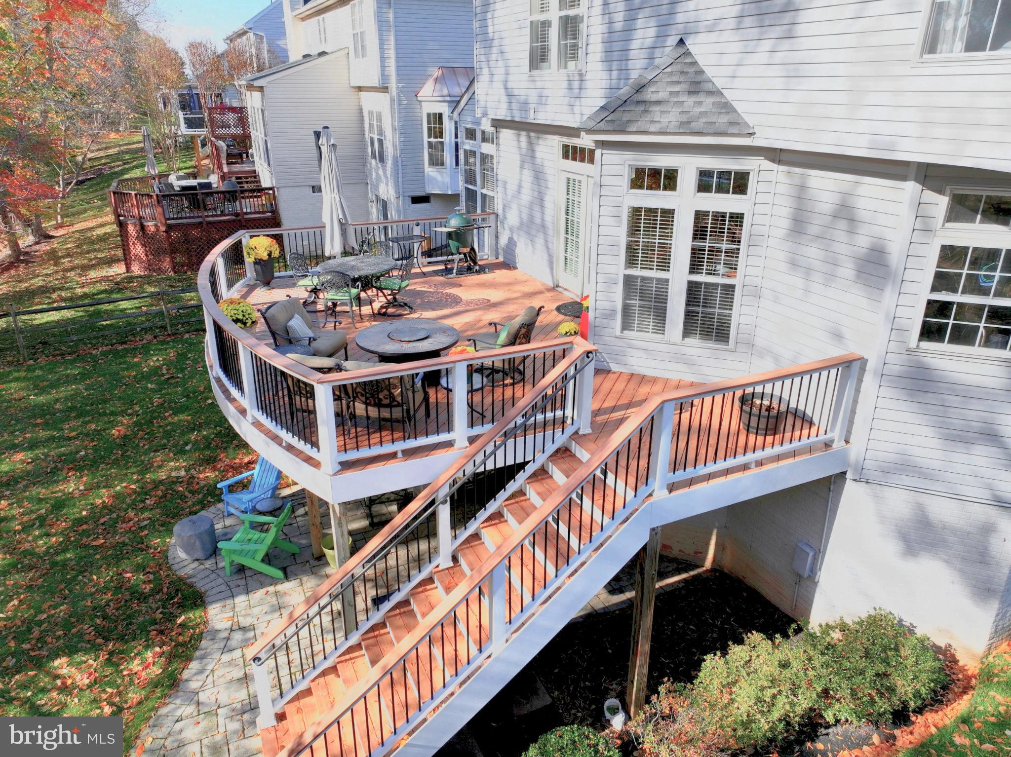 RIVER CREST - Residential