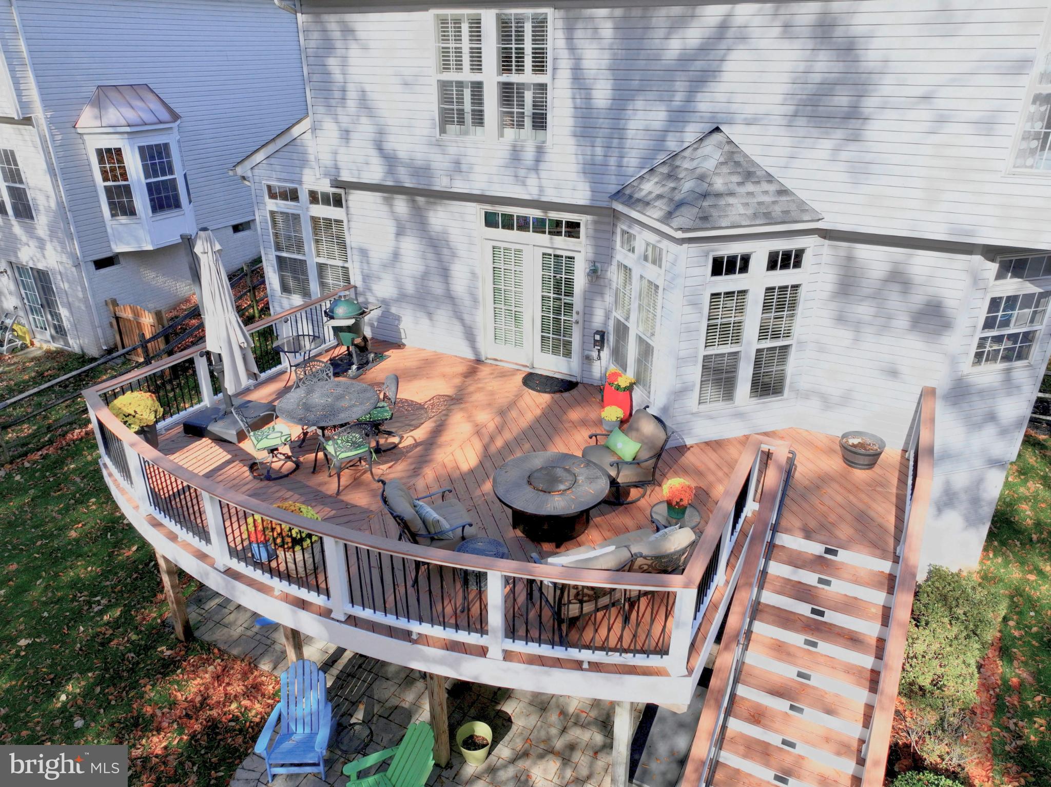 RIVER CREST - Residential