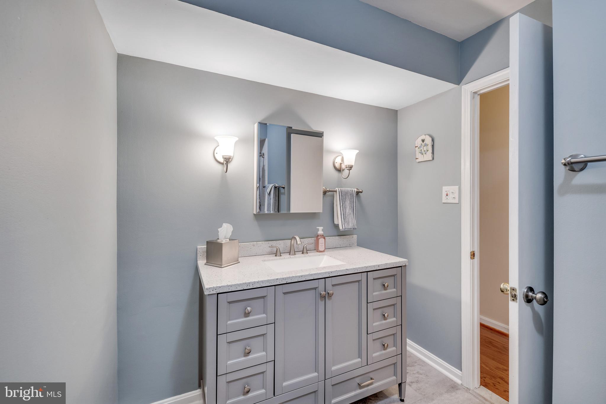 MONTPELIER - Residential