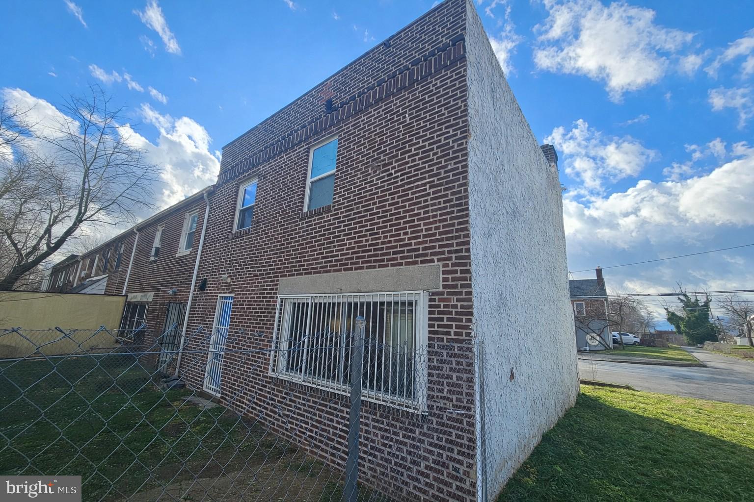 HIGHLAND GARDENS - Residential