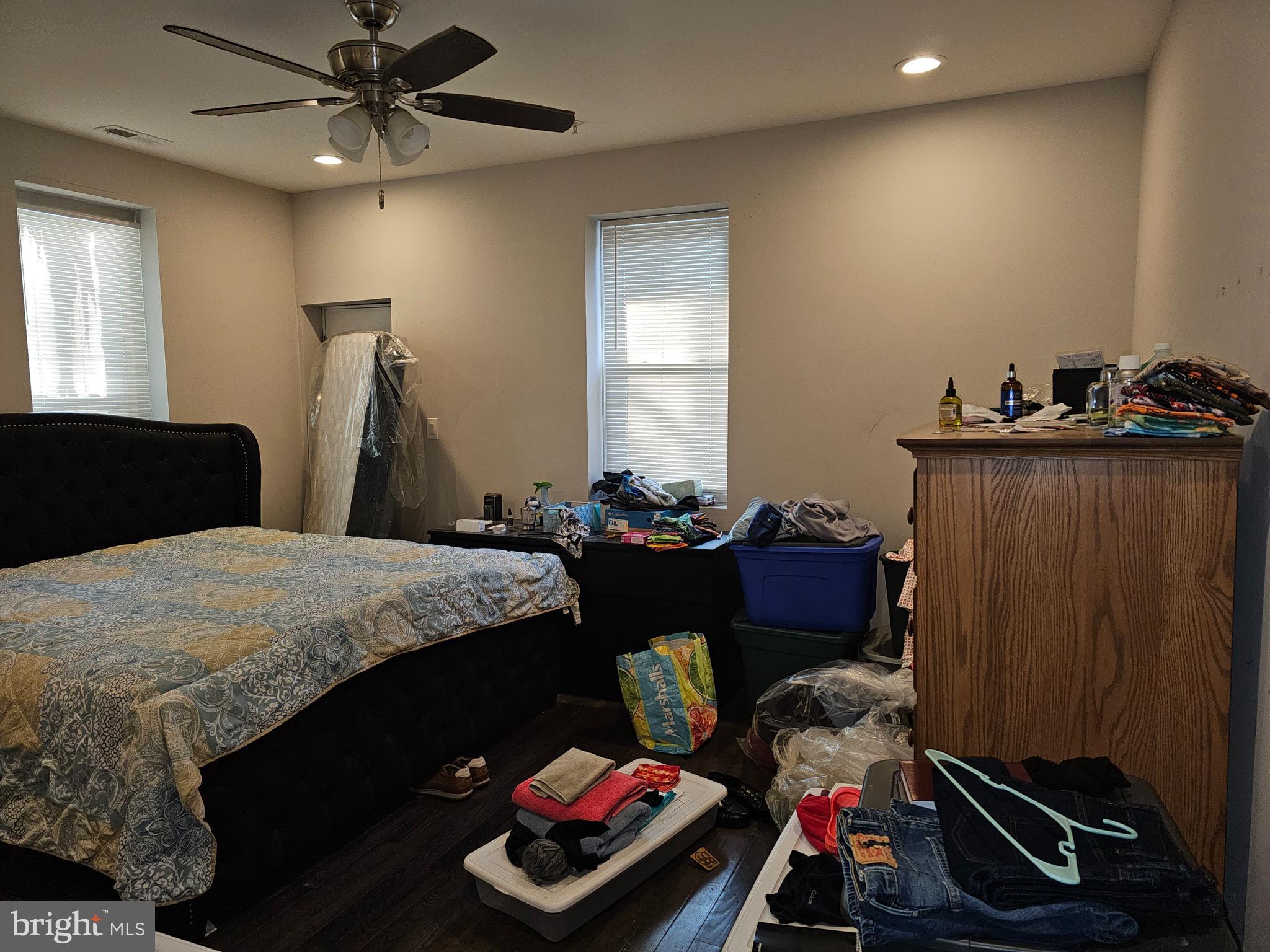 STRAWBERRY MANSION - Residential Income