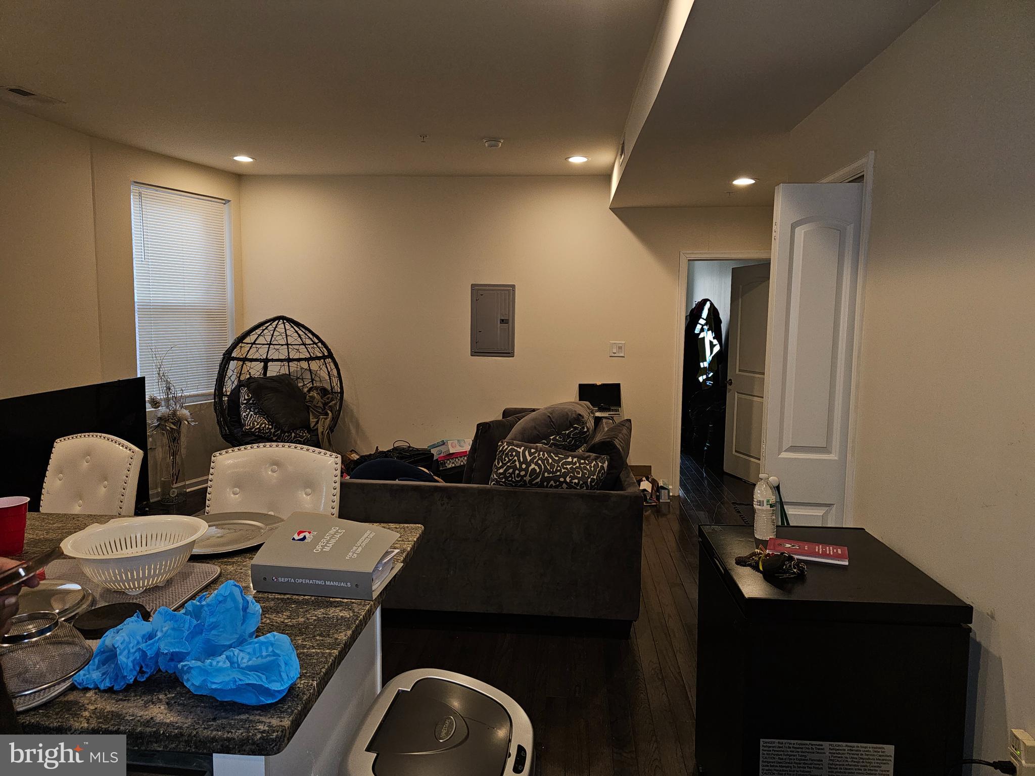 STRAWBERRY MANSION - Residential Income