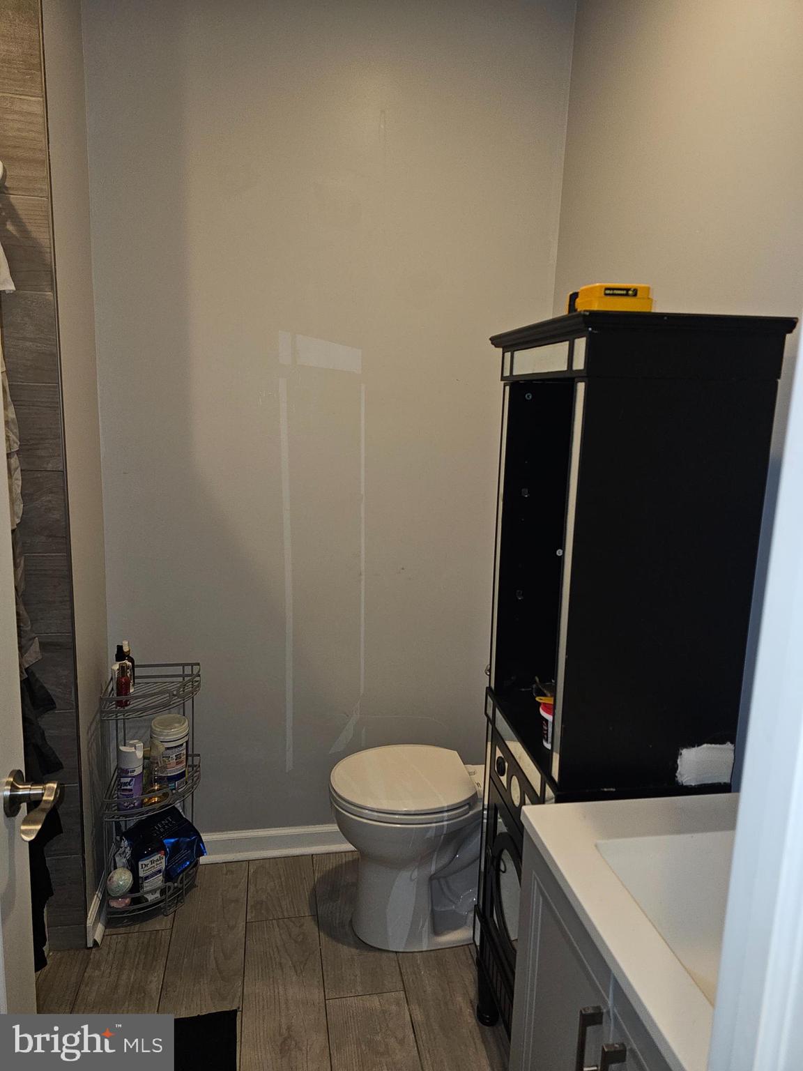 STRAWBERRY MANSION - Residential Income