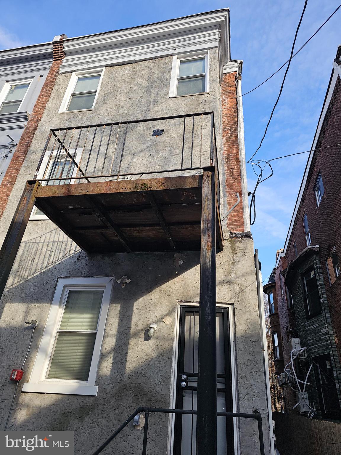 STRAWBERRY MANSION - Residential Income