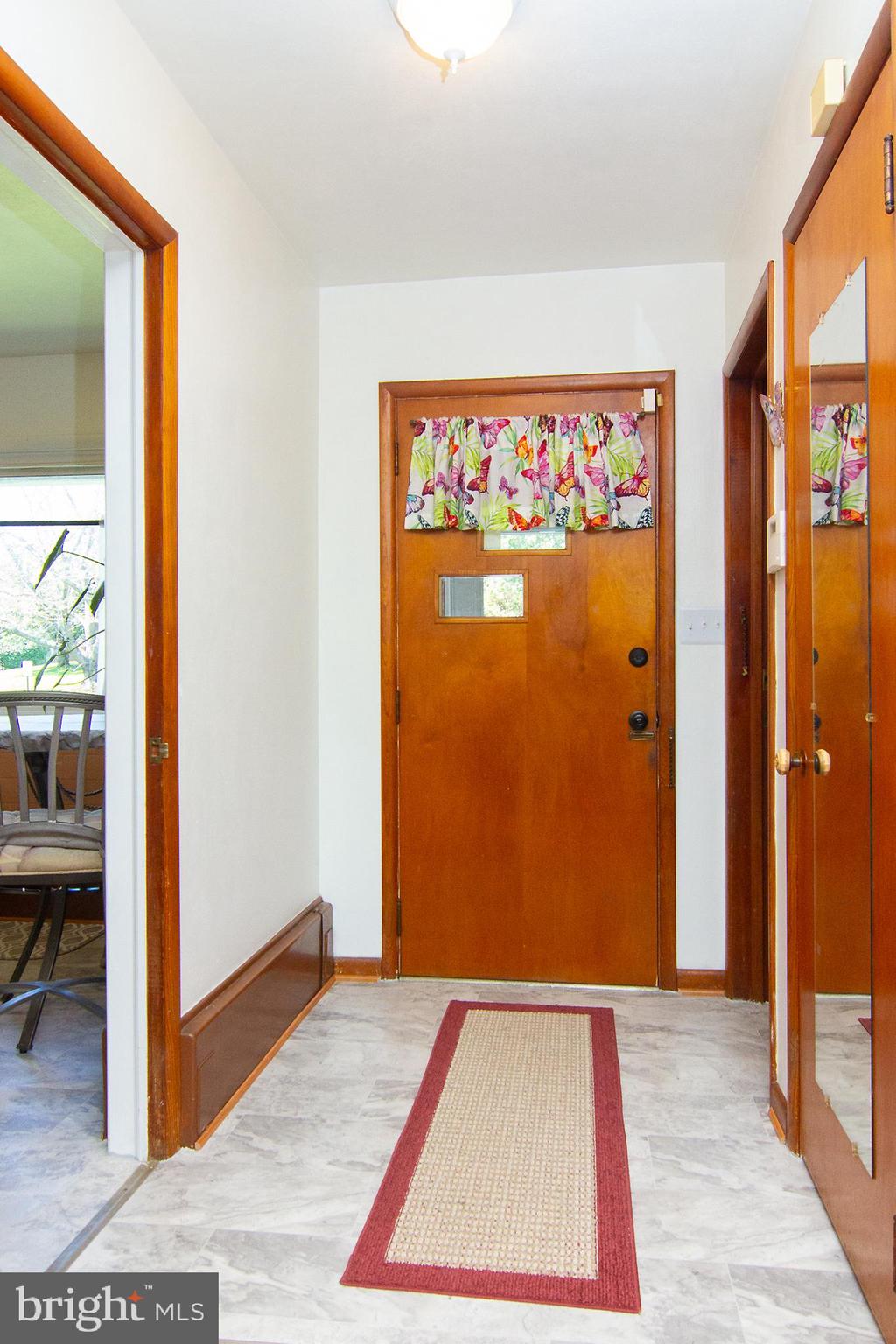 2645 SUNSET LANE