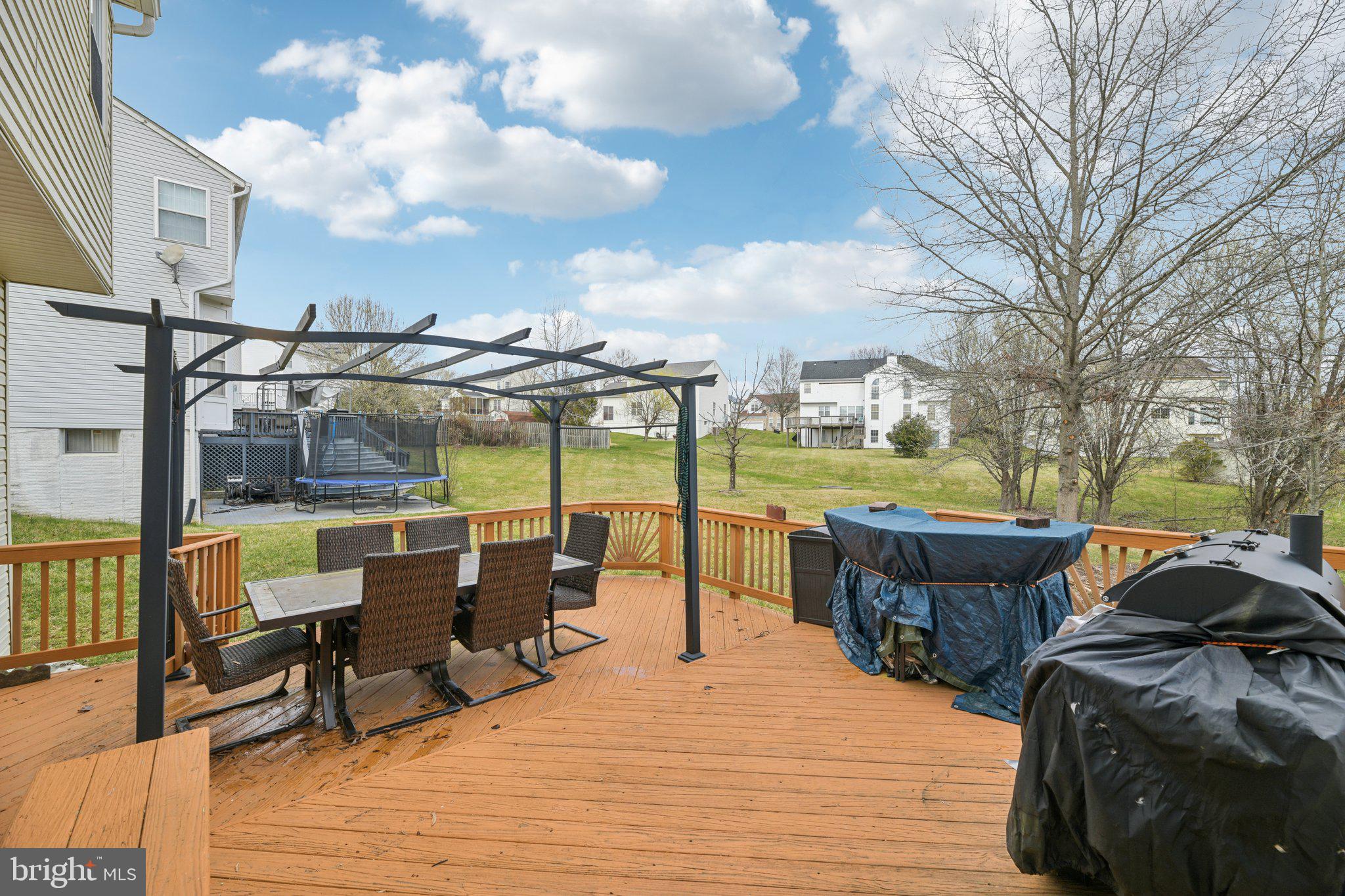 HILLANTRAE - Residential