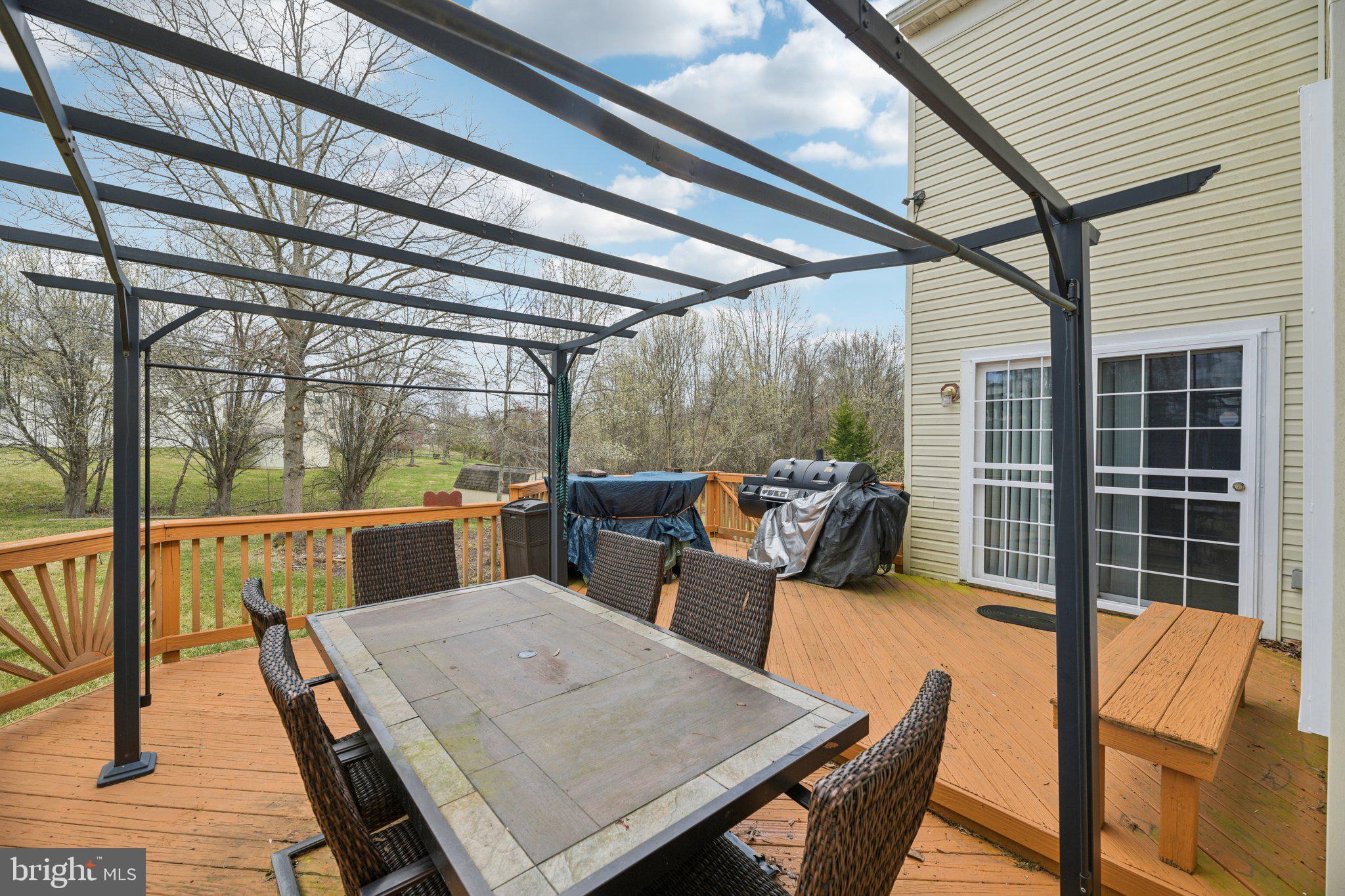 HILLANTRAE - Residential