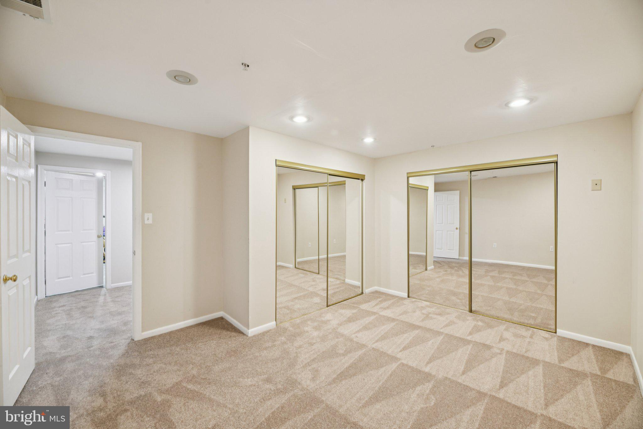 HILLANTRAE - Residential