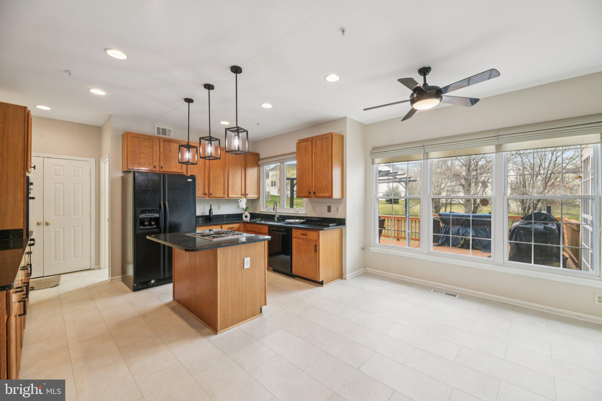 HILLANTRAE - Residential