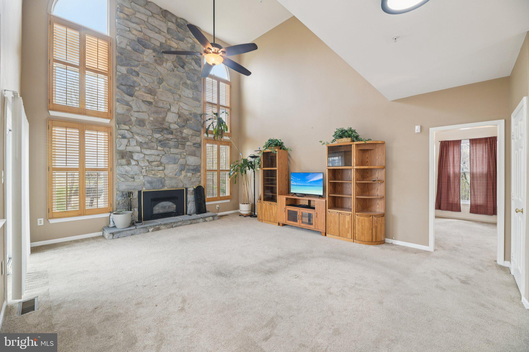 HILLANTRAE - Residential