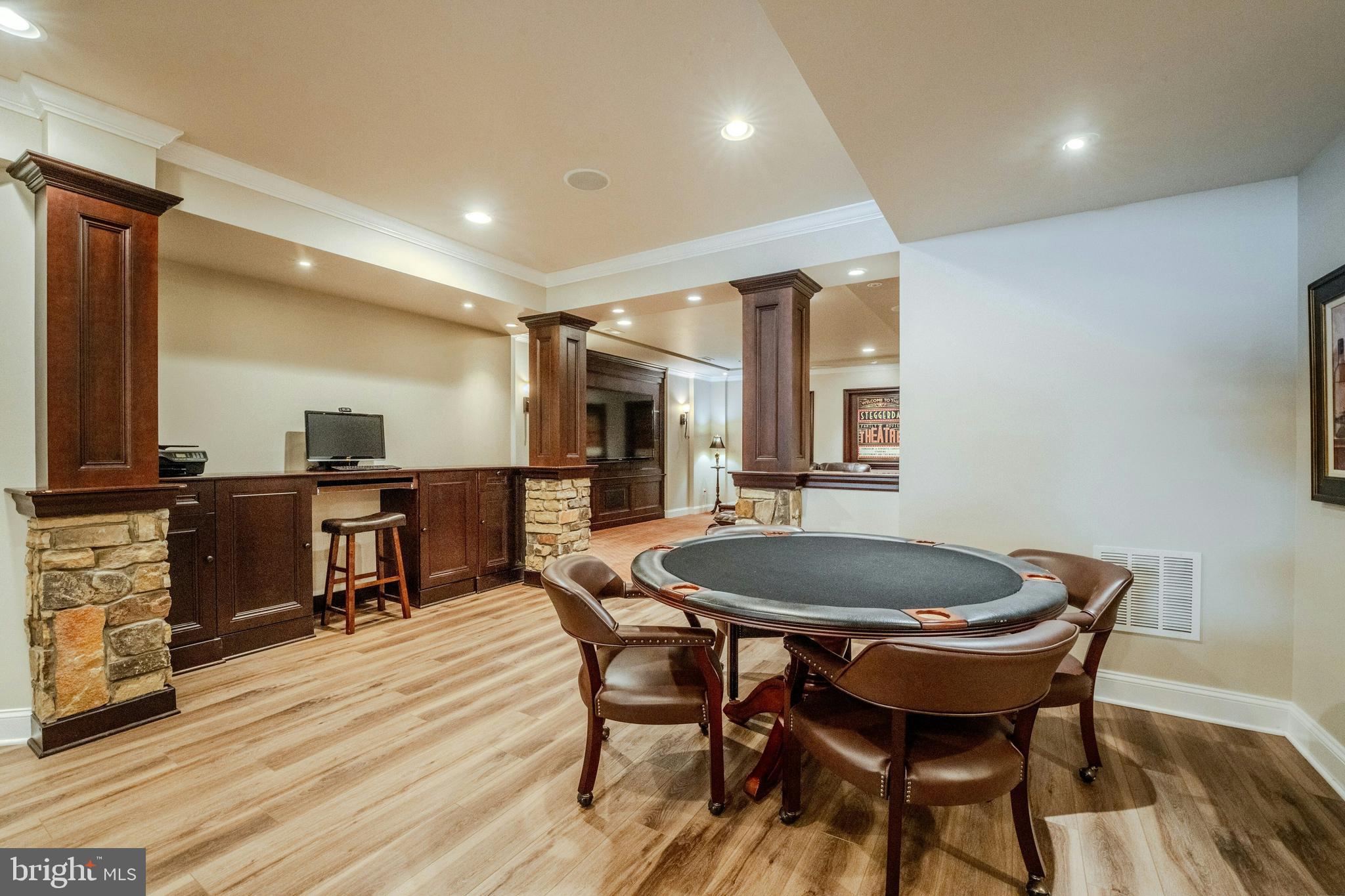BELMONT COUNTRY CLUB - Residential