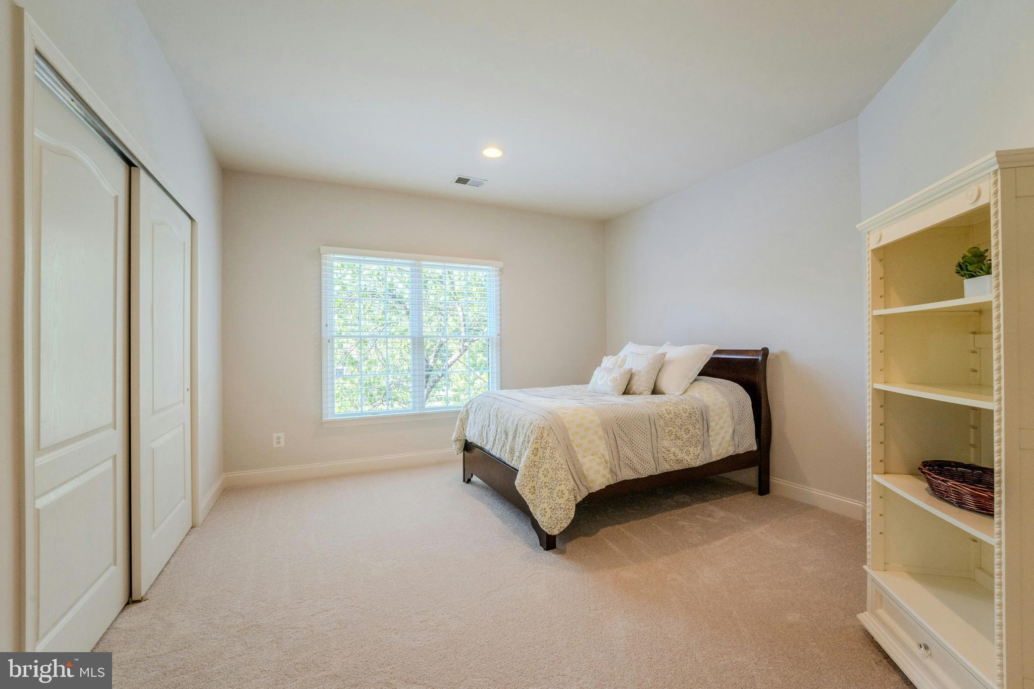 BELMONT COUNTRY CLUB - Residential